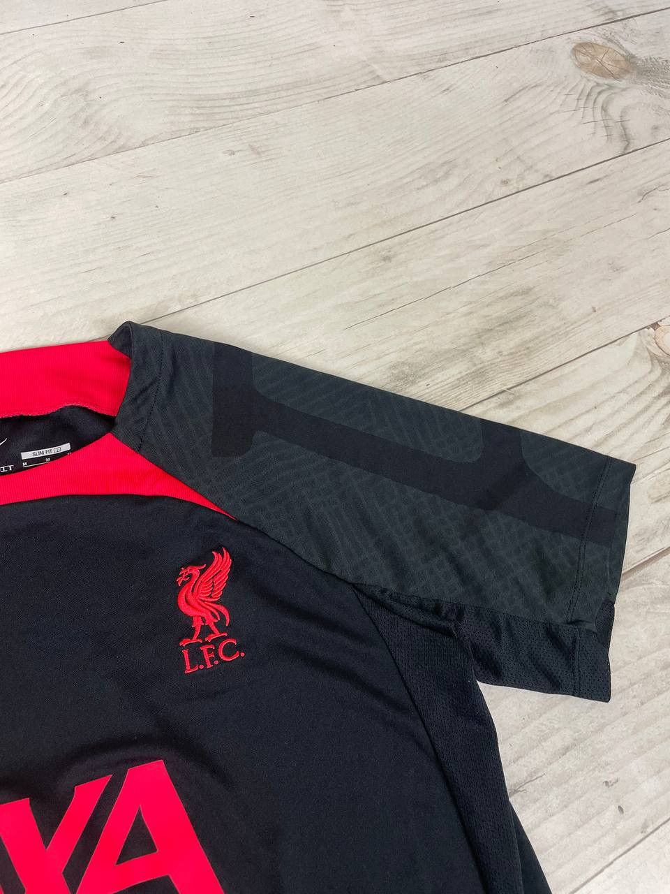 Nike Nike LIVERPOOL 2022 2023 TRAINING SHIRT SOCCER Jersey Size US M / EU 48-50 / 2 - 5 Thumbnail