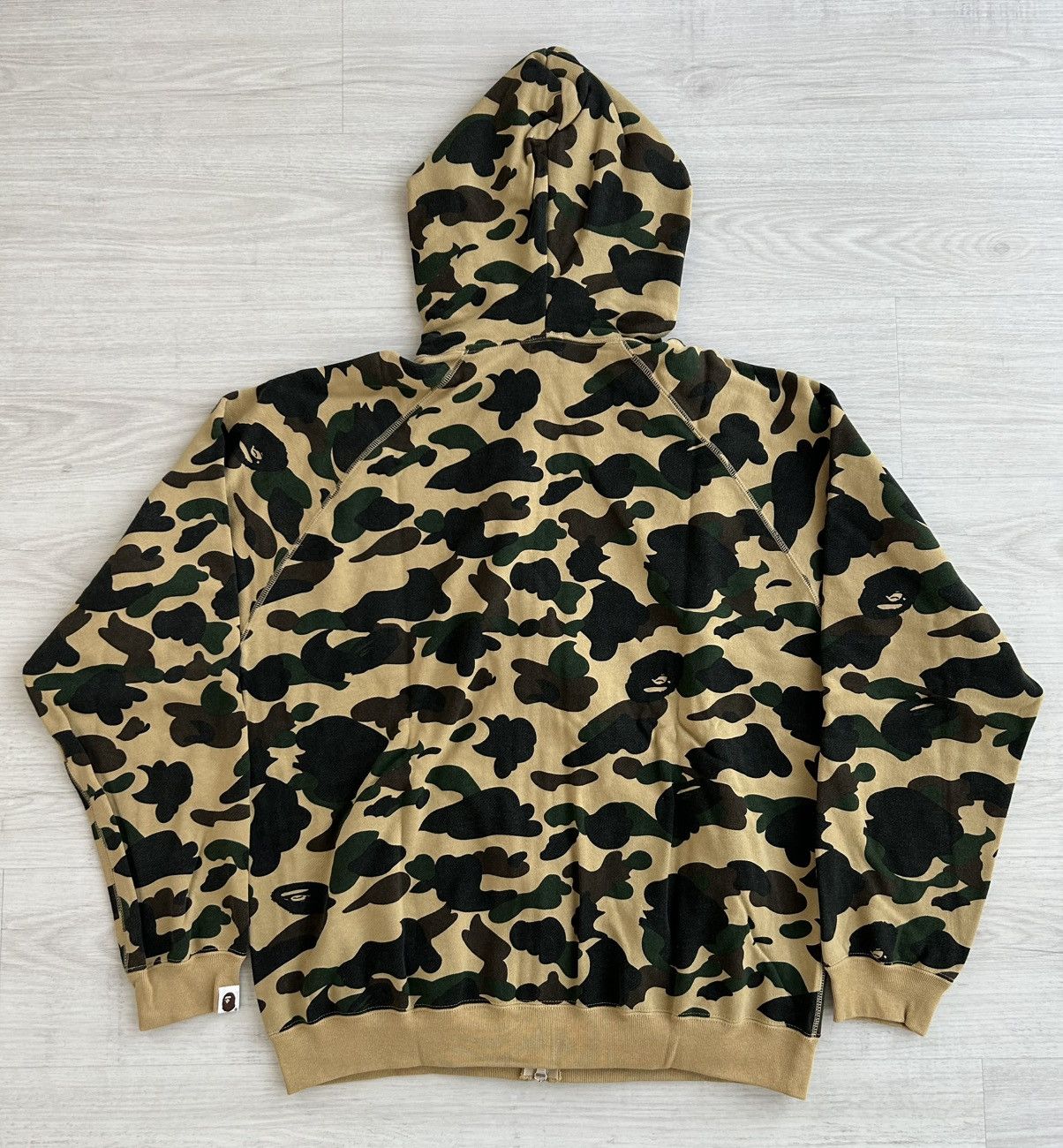 Bape RARE OG 2005 A BATHING APE 1ST YELLOW CAMO FULLZIP HOODIE Size US L / EU 52-54 / 3 - 6 Thumbnail