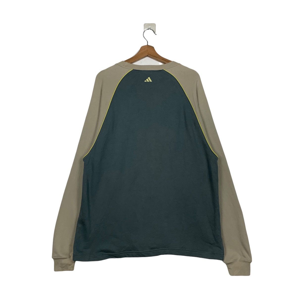 Adidas Vintage ADIDAS Embroidery Small Logo Sweatshirt #1740-C77 Size US L / EU 52-54 / 3 - 7 Thumbnail