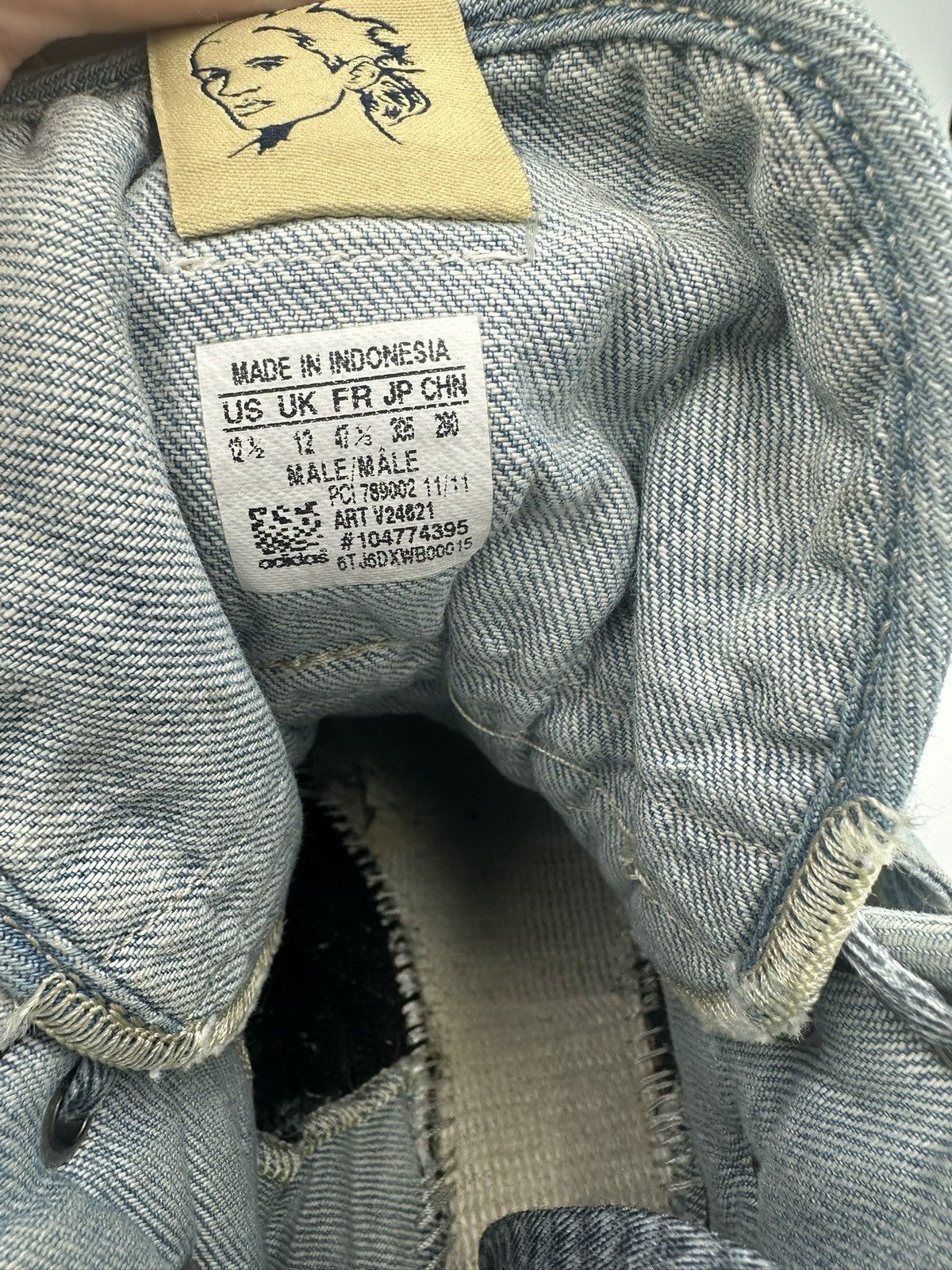 Adidas Jeremy Scott x Adidas Denim Wings Size US 12.5 / EU 45-46 - 7 Thumbnail
