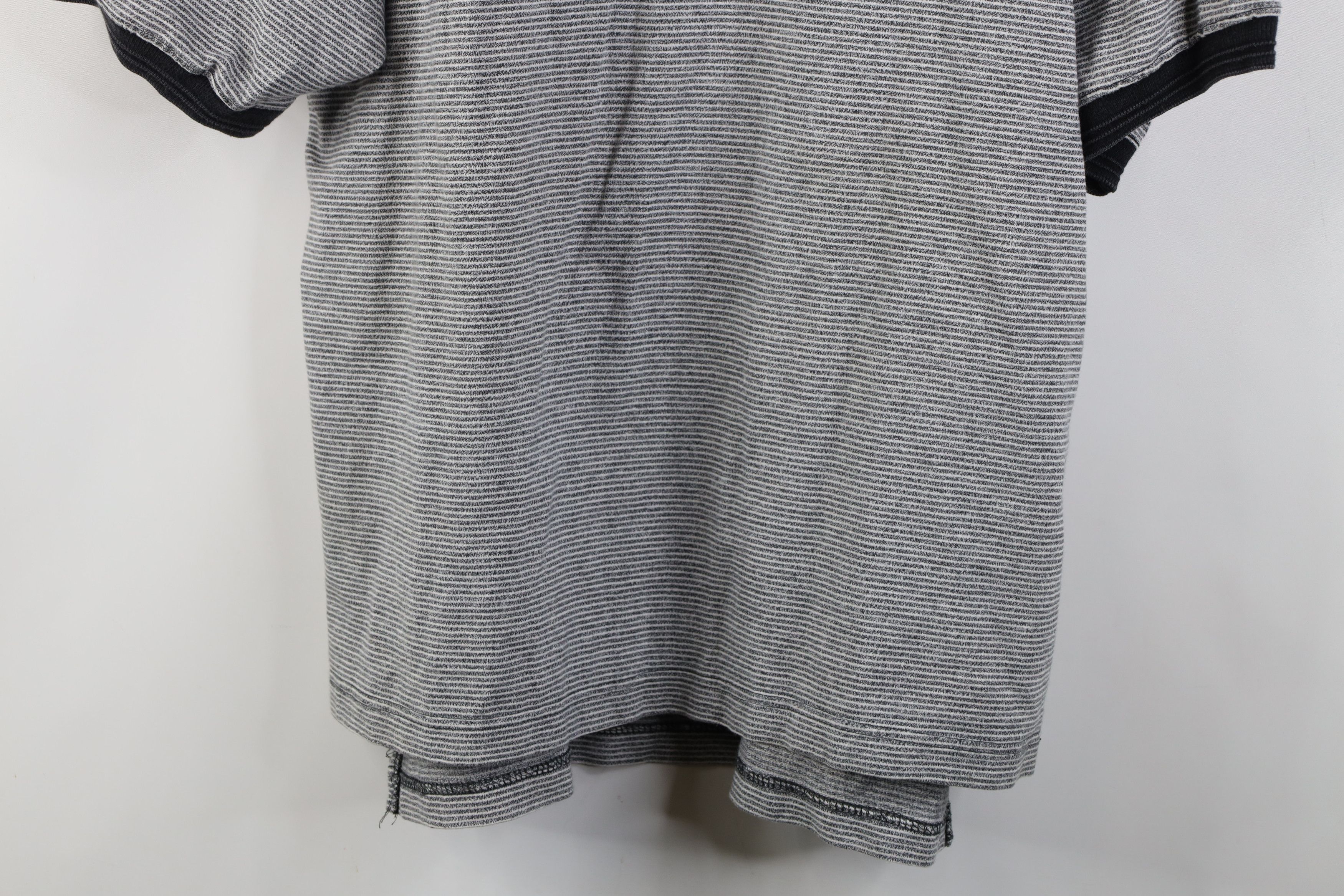 Vintage Vintage 90s Detroit Red Wings Hockey Striped Polo Shirt Gray Size US XL / EU 56 / 4 - 3 Thumbnail