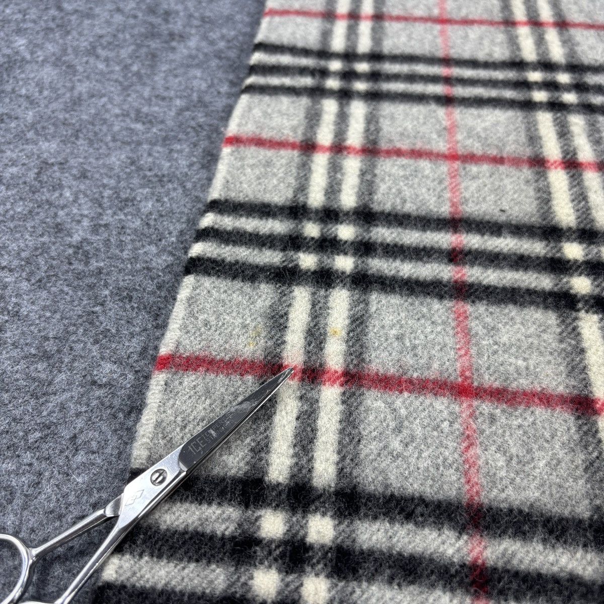 Burberry × Vintage Burberrys Scarf # D711 # Muffler # Neckwear # Nova Check Size ONE SIZE - 11 Thumbnail