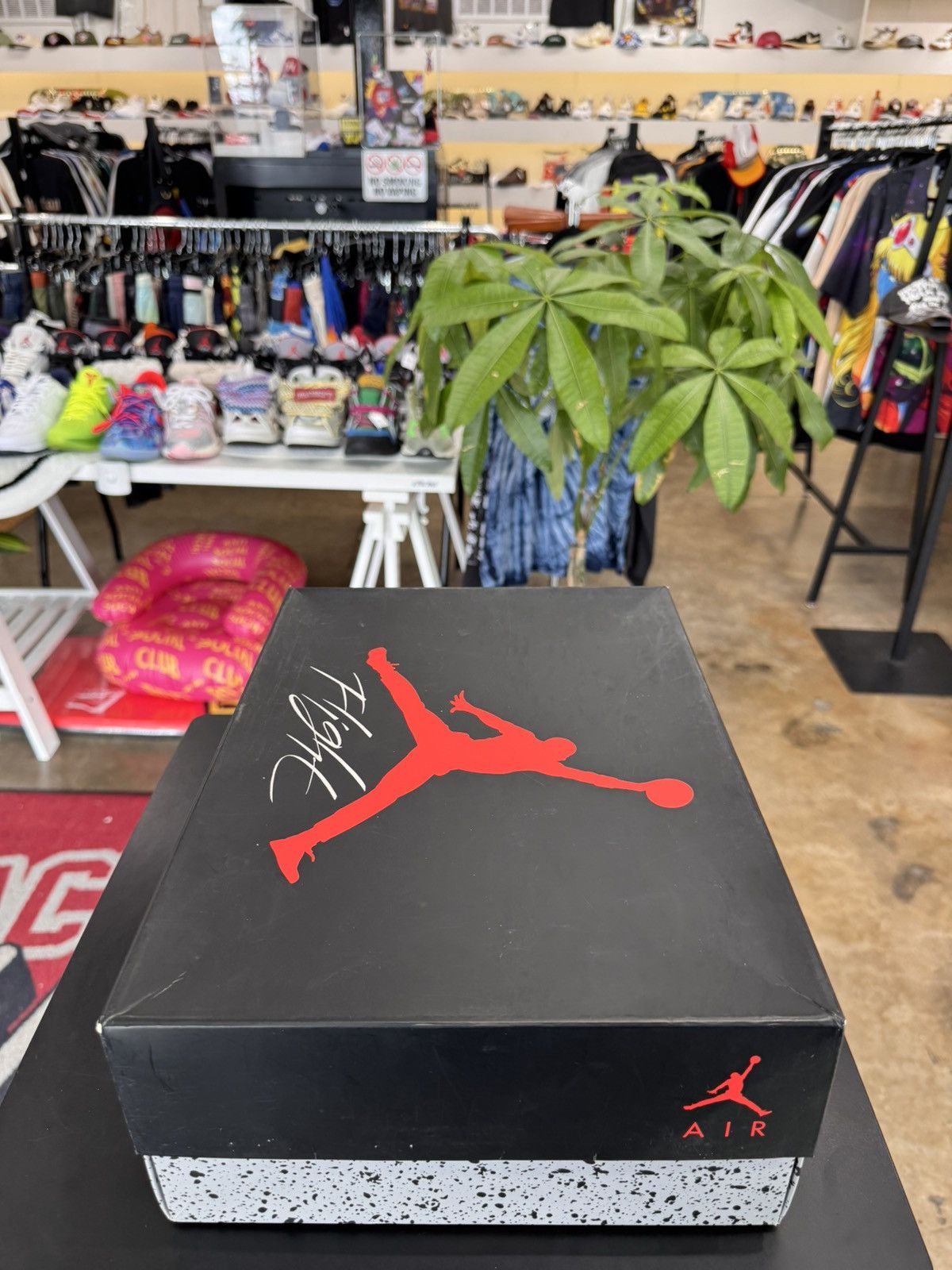 Jordan Brand Air Jordan 4 White Cement Size 11.5 (2012) Size US 11.5 / EU 44-45 - 14 Thumbnail