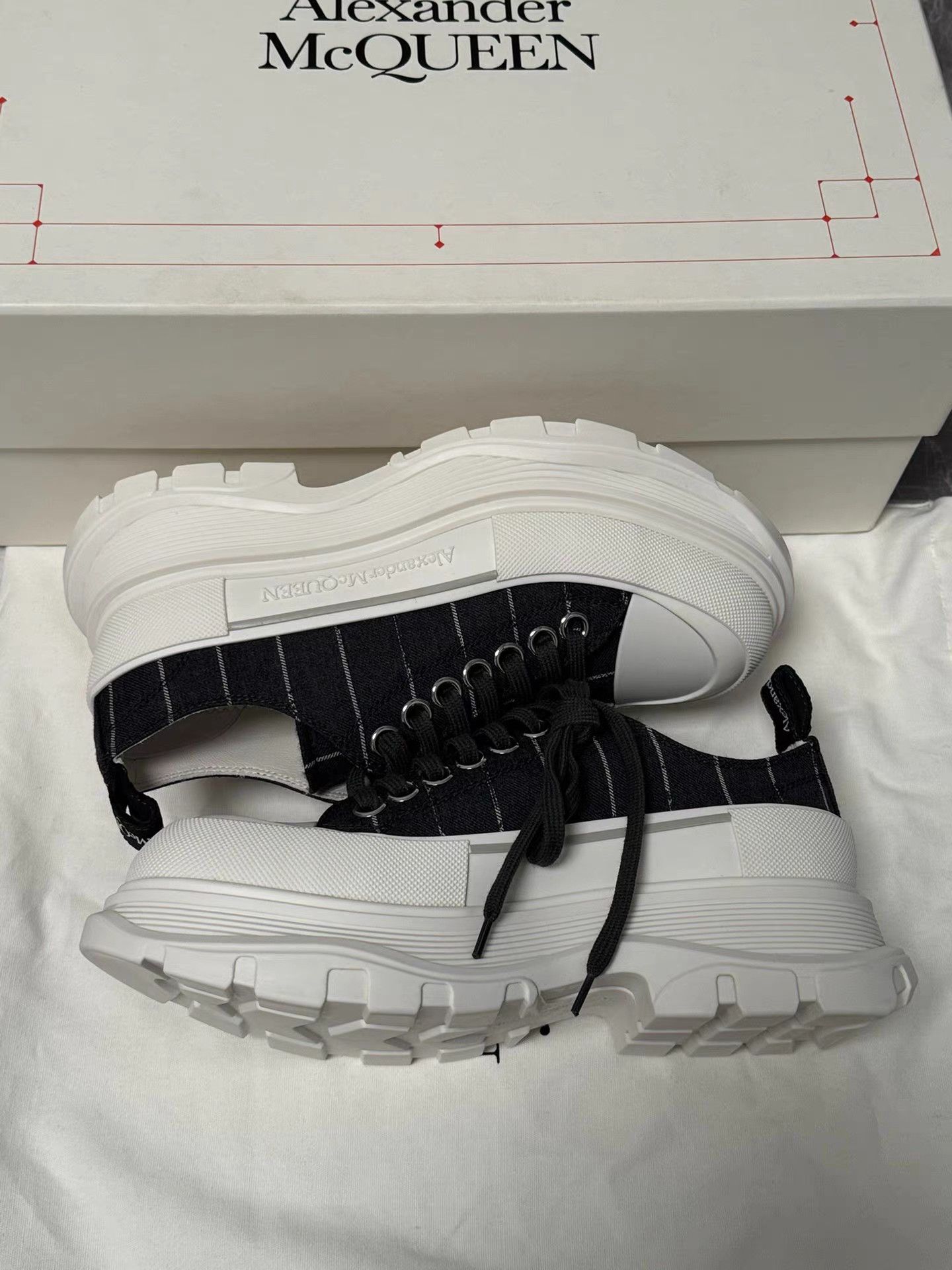 Alexander McQueen Alexander McQueen Platform Martin Boots K6 Size US 6 / IT 36 - 7 Thumbnail