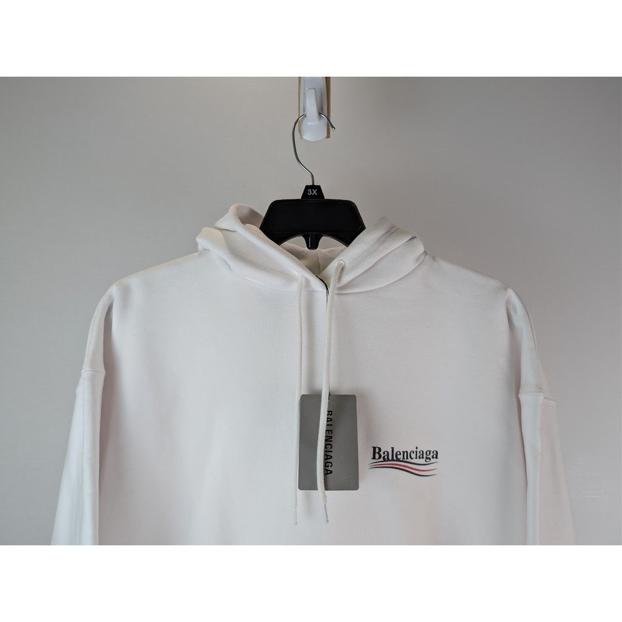 Balenciaga o1rshd1 Political C Molleton Bouclette Hoodie in White/Black Size US XS / EU 42 / 0 - 4 Thumbnail