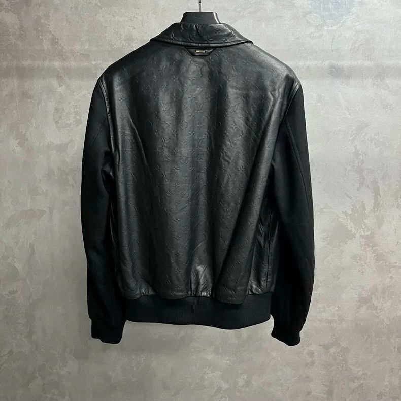 Louis Vuitton Louis Vuitton Louis Vuitton Black Zip Collar Long Sleeve J Size US L / EU 52-54 / 3 - 5 Thumbnail
