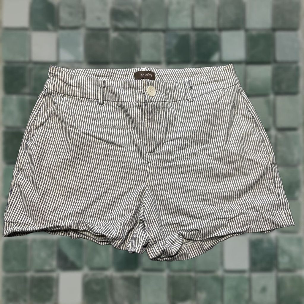 Vintage Crosby Shorts Womens Size 8 Blue White Pinstripe Casual Shorts Womens Mens? Girls? Size 30" / US 8 / IT 44 - 1 Thumbnail