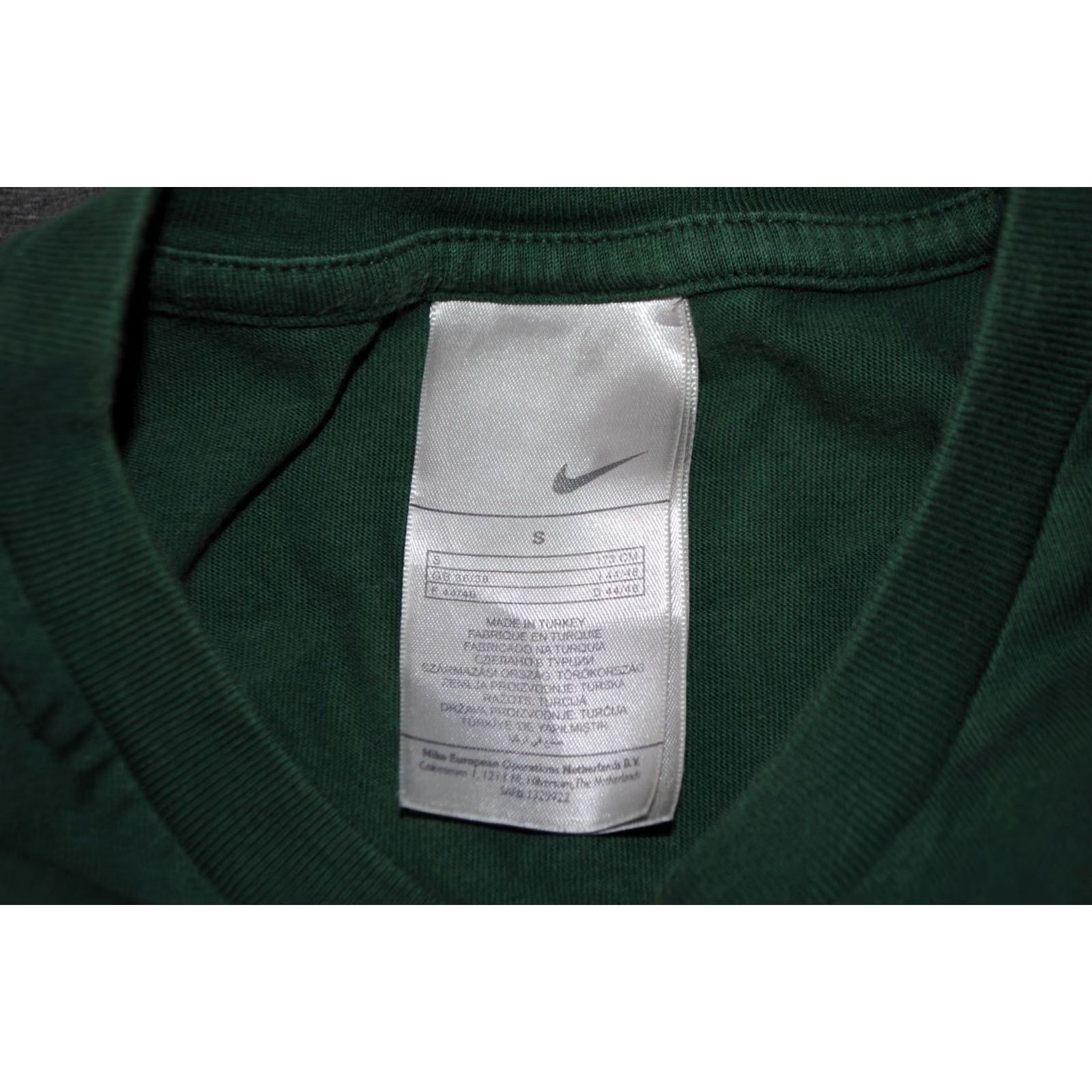 Nike VINTAGE Nike BIG LOGO SWOOSH T-SHIRT Green 1 STITCH MENS S SMALL GRAY TAG 2008 Shirt Size US S / EU 44-46 / 1 - 3 Thumbnail