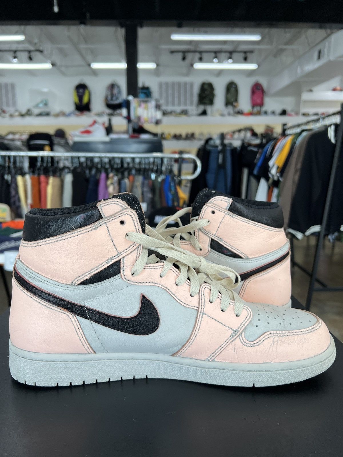 Jordan Brand × Nike Air Jordan 1 Defiant NYC to Paris Sz. 10.5 (2019) Size US 10.5 / EU 43-44 - 4 Thumbnail