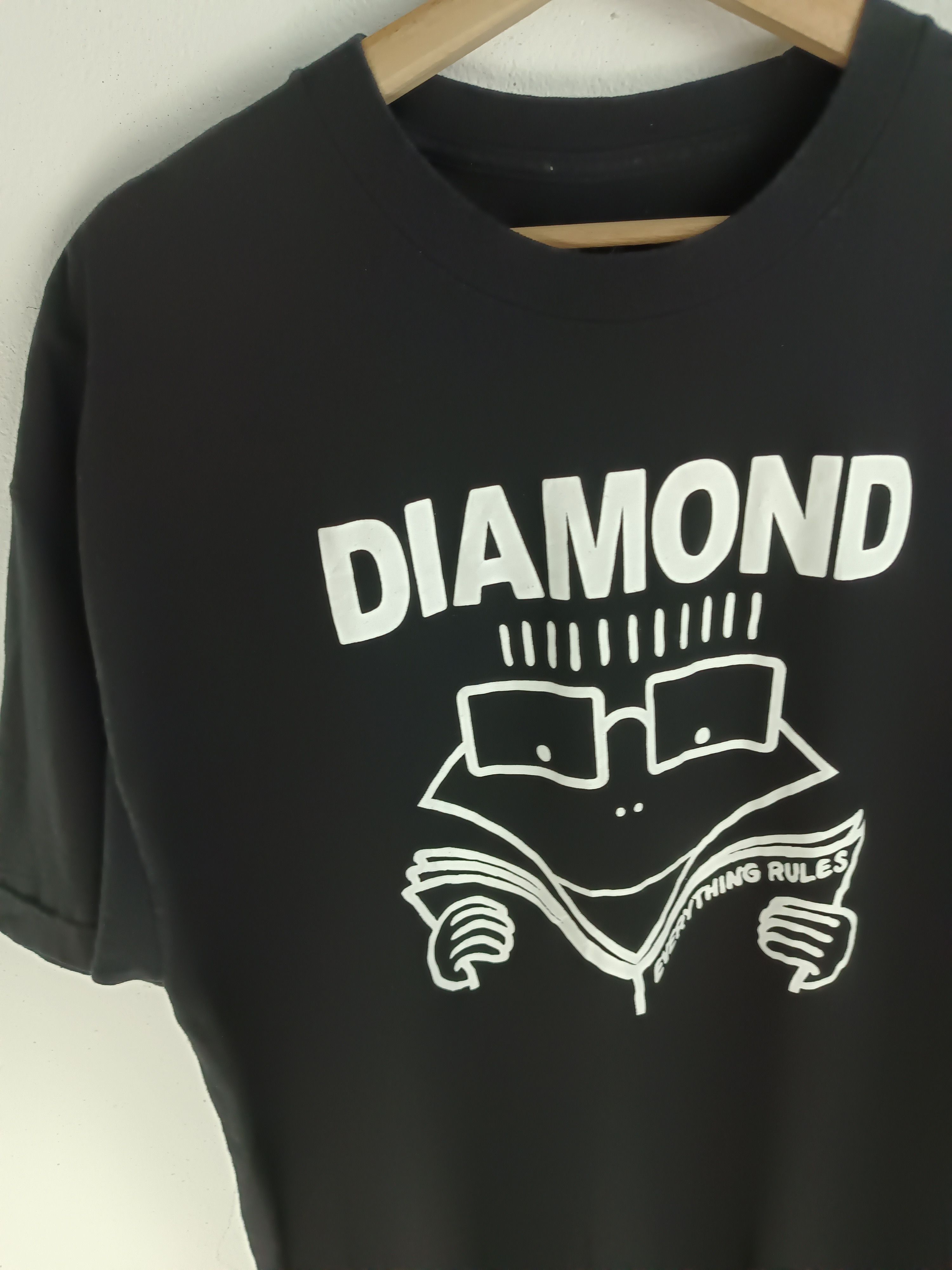 Diamond Supply Co. DESCENDENTS "MILO" X DIAMOND SUPPLY TEE Size US XL / EU 56 / 4 - 9 Thumbnail