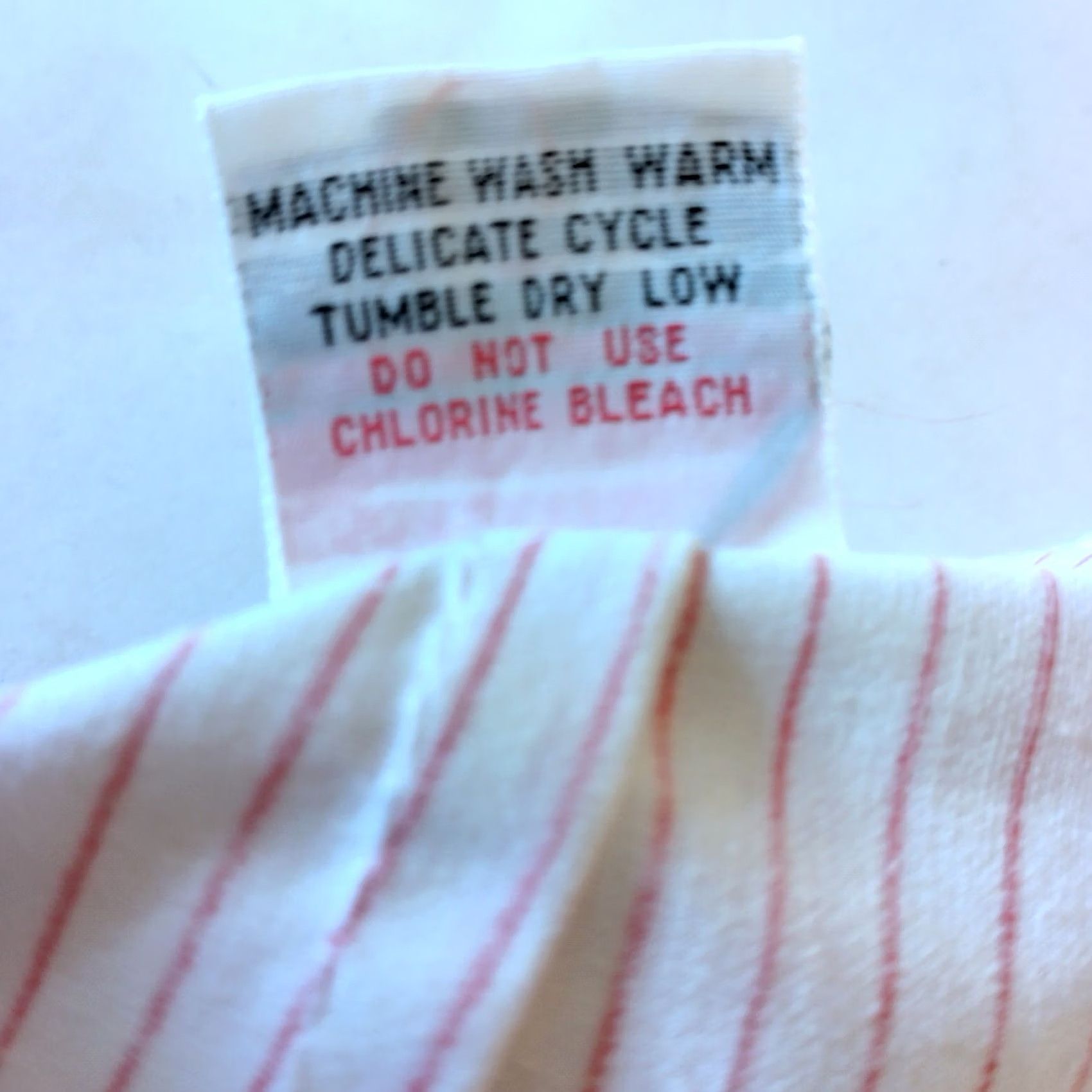 Vintage VINTAGE Shorts Women Size 11 White Red Striped Snap Pockets Bermuda School Nautical 1960s Hong Kong Women Size 32" / US 10 / IT 46 - 5 Thumbnail