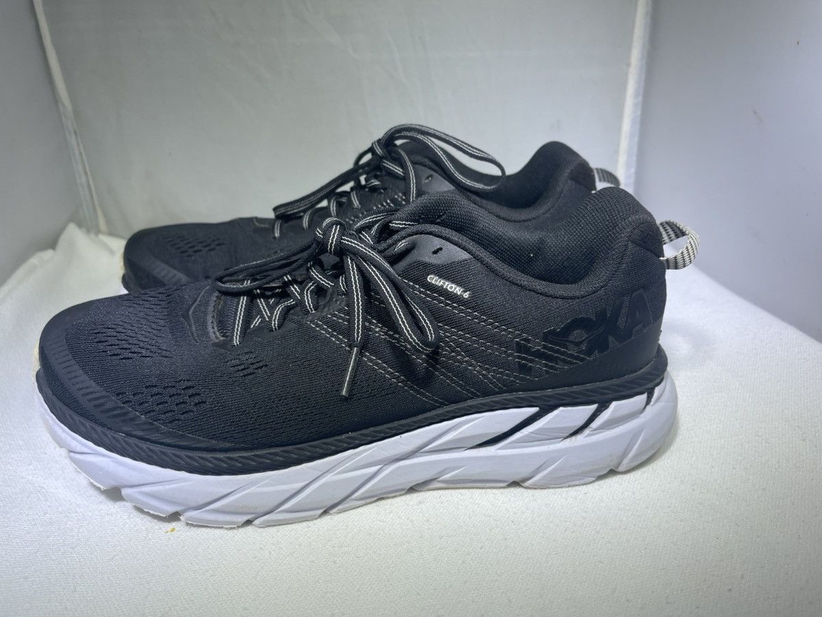 PreOwned Hoka Clifton Women's Wide Black Mesh