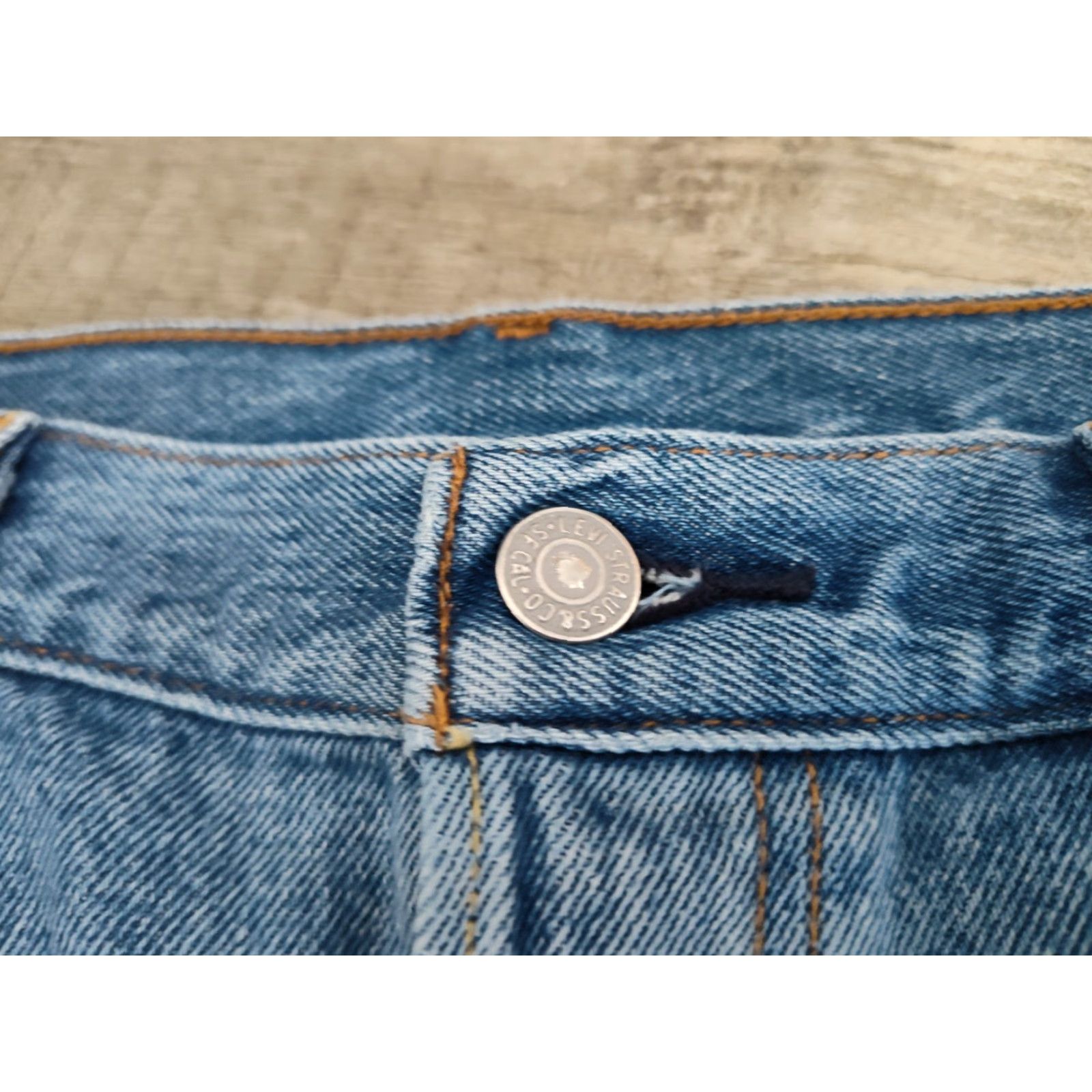 Levi's VINTAGE Levi's 501 CT Jeans Women 35x28 Button Fly Distressed Blue Jeans Regular Fit 5-Pocket Denim Spirit: Biker Grunge Mens Size 24" / US 00 / IT 34 - 5 Thumbnail