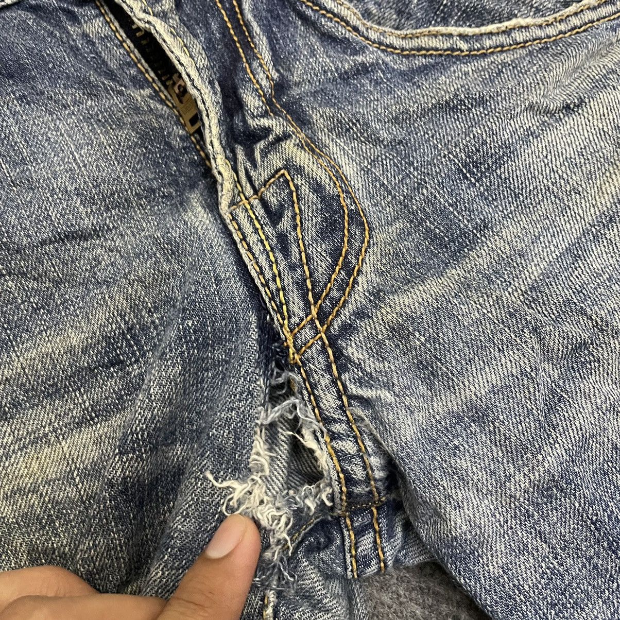 Levi's Vintage Levis 505 Red Label Distressed Jeans Size US 32 / EU 48 - 4 Thumbnail