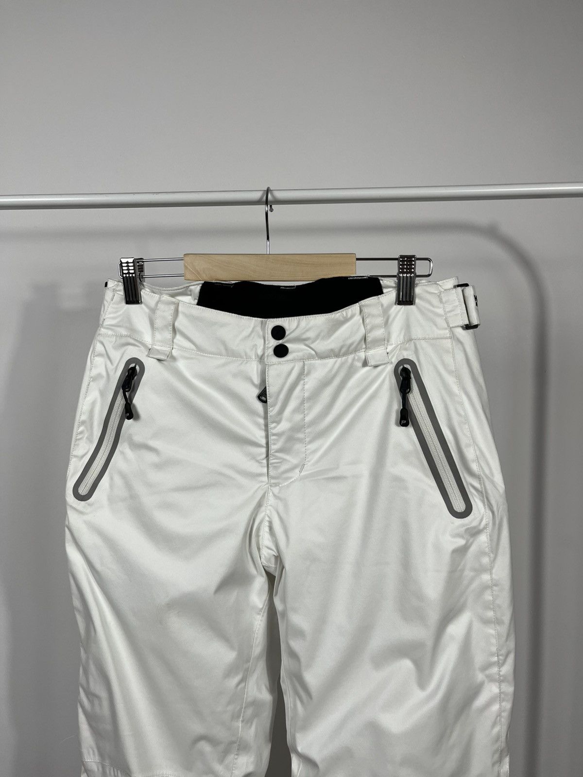 Peak Performance Peak Performance Hipe White Ski Pants Thermolite Women’s M Size 28" / US 6 / IT 42 - 2 Thumbnail