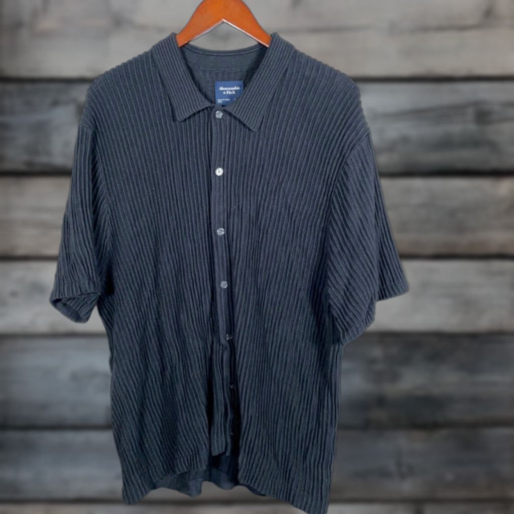Abercrombie & Fitch Abercrombie & Fitch Knit Short Sleeve Shirt Men XL Black Preppy Retro Button-Up Collared Cotton Nylon Viscose Size US XL / EU 56 / 4 - 1 Thumbnail
