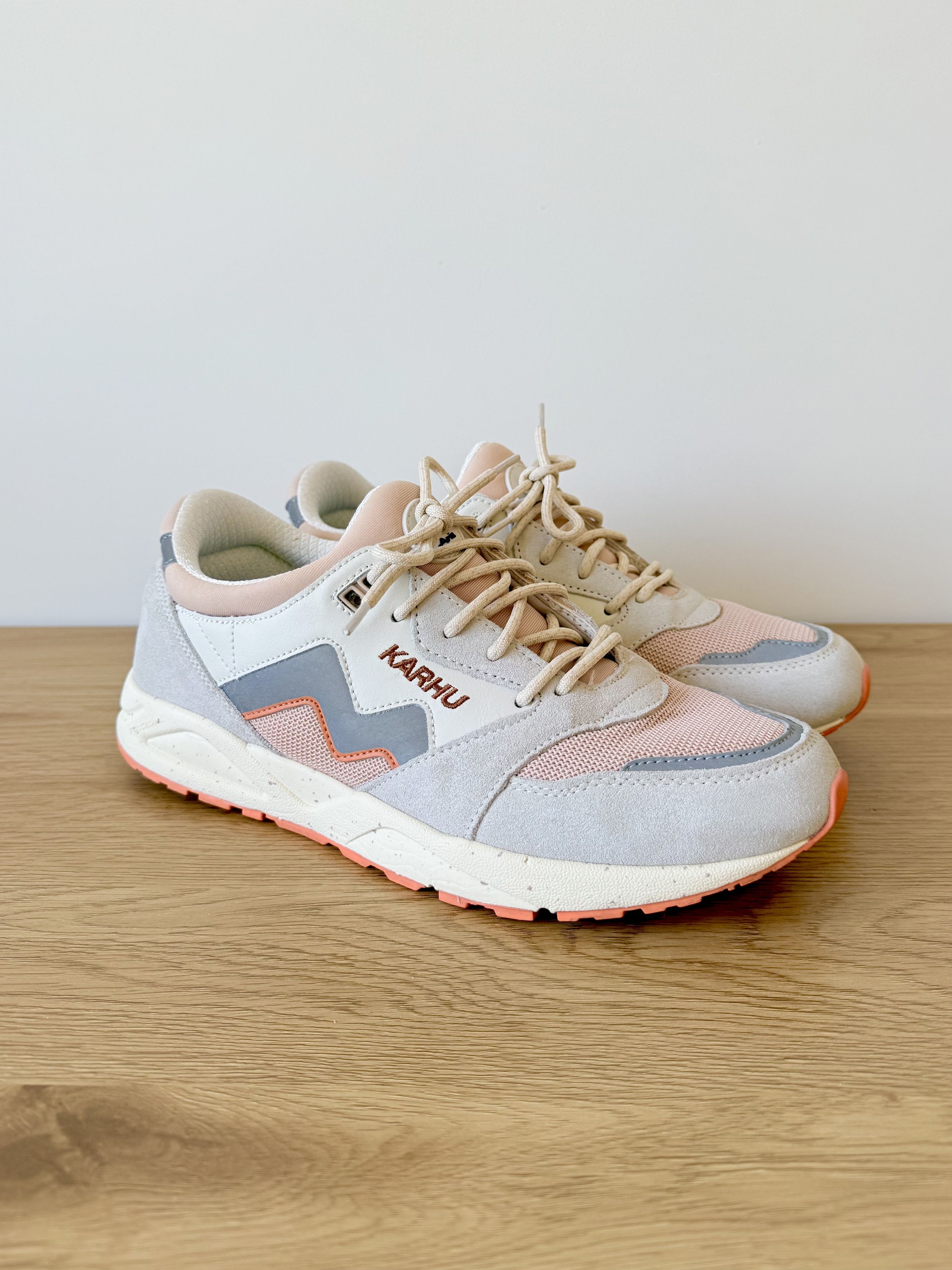 Karhu Karhu Aria 95 Low Top Sneakers US11 Size US 11 / EU 44 - 3 Thumbnail