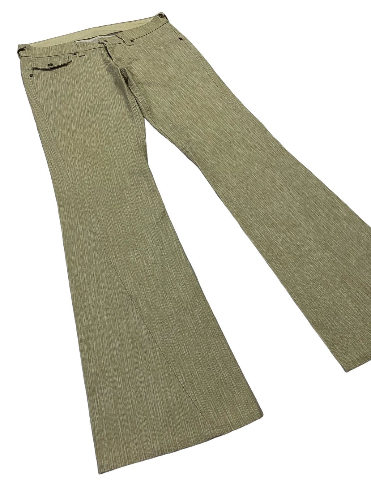 Tornado Mart 💃Tornado Mart Flare Embossed Stripes Spiral Cut Jeans Size US 32 / EU 48 - 20 Thumbnail