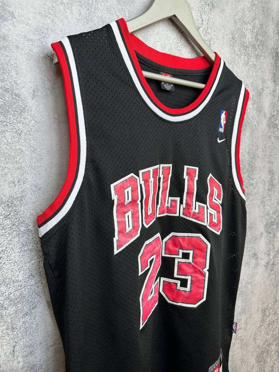 Nike Nike Chicago Bulls Michael Jordan #23 Jersey Vintage NBA Size US M / EU 48-50 / 2 - 3 Thumbnail