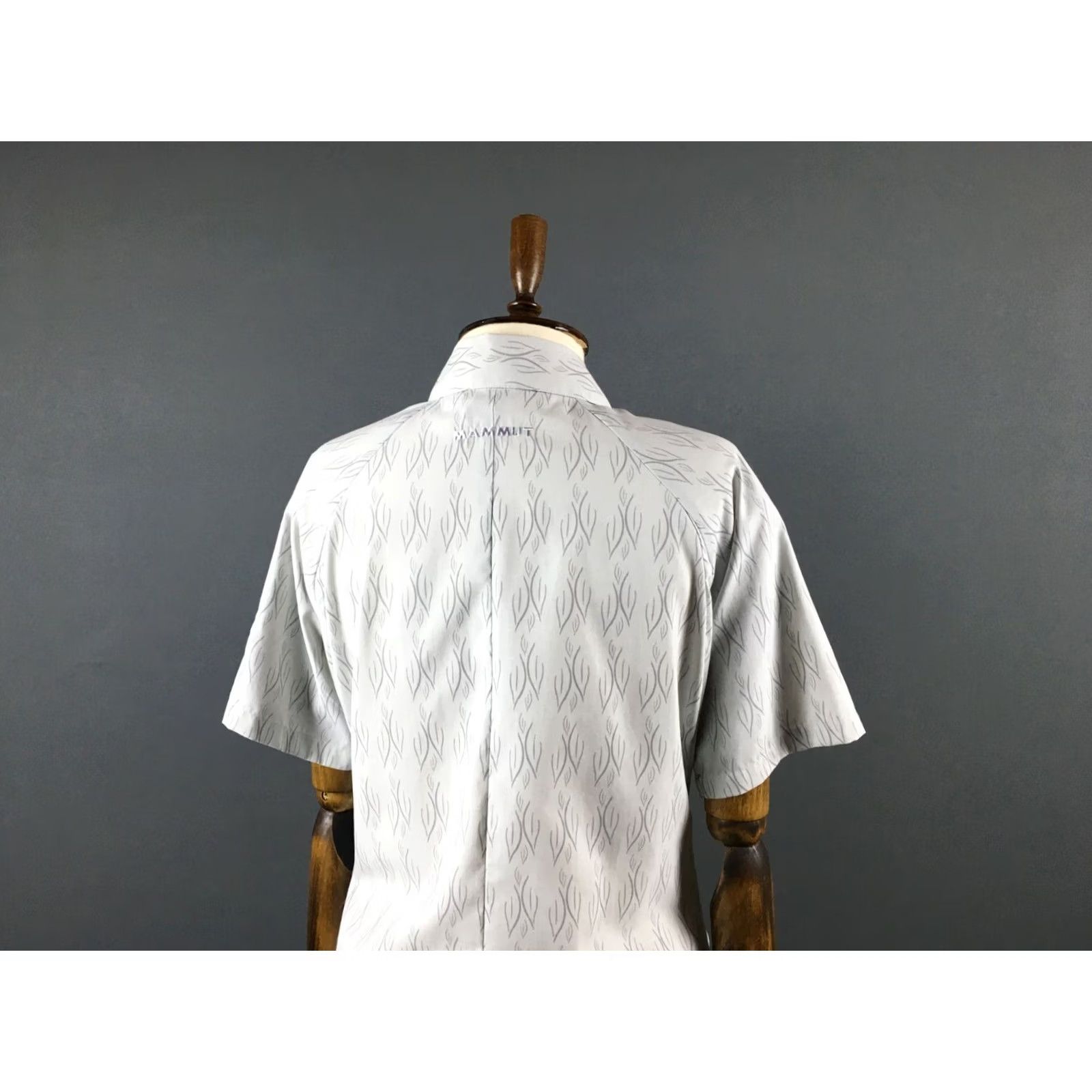 Mammut Mammut Gray Nylon Blouse Women M Short Sleeve Collared Embroidered Logo Floral Pattern Clothing Size M / US 6-8 / IT 42-44 - 5 Thumbnail