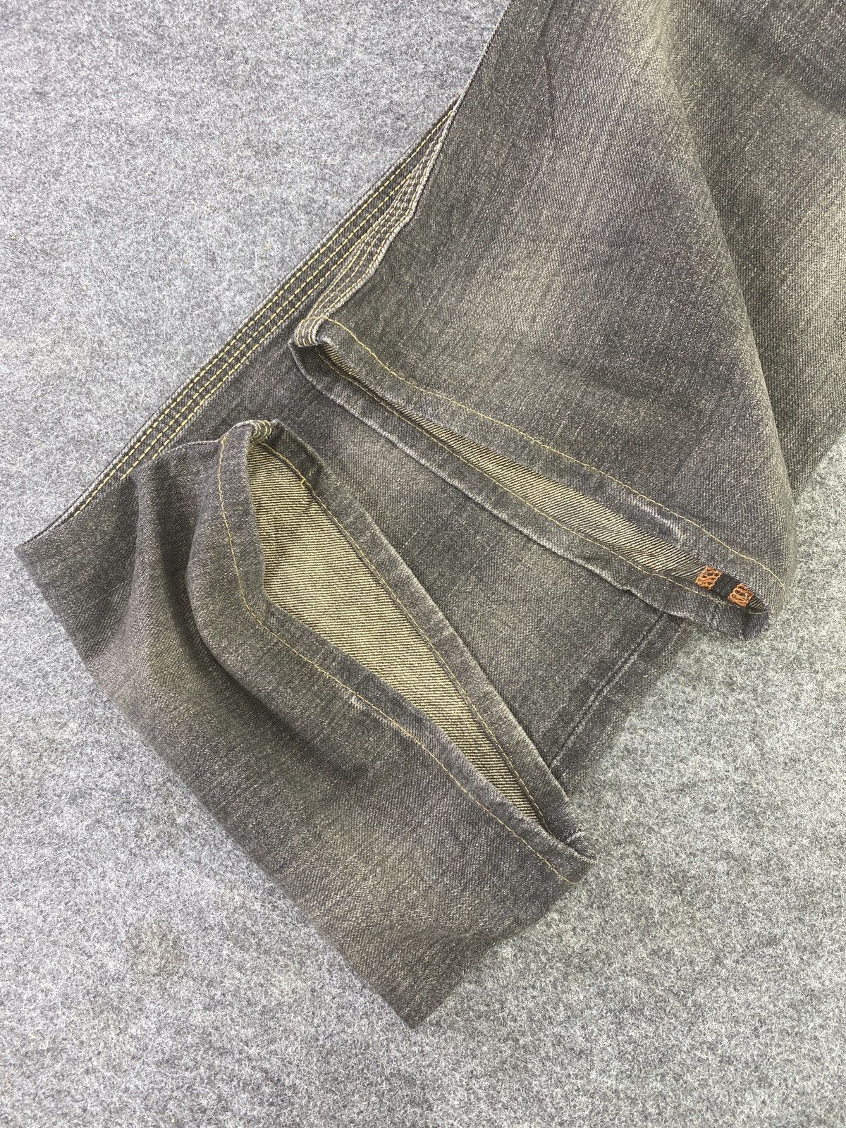Edwin XV-S Rusty Black Wash Denim - J852