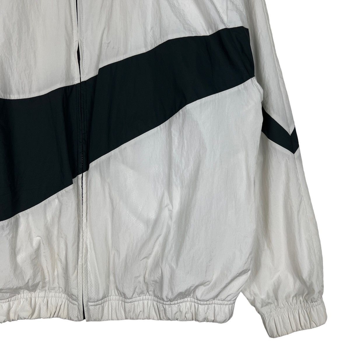 Nike 🔥 NIKE SWOOSH BIG LOGO LIGHT JACKET Size US M / EU 48-50 / 2 - 5 Thumbnail
