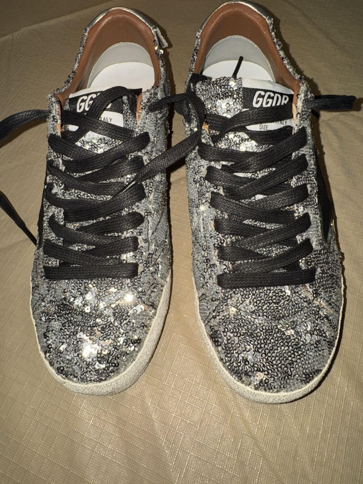 New Golden Goose Silver Sequin True-Star Size 39
