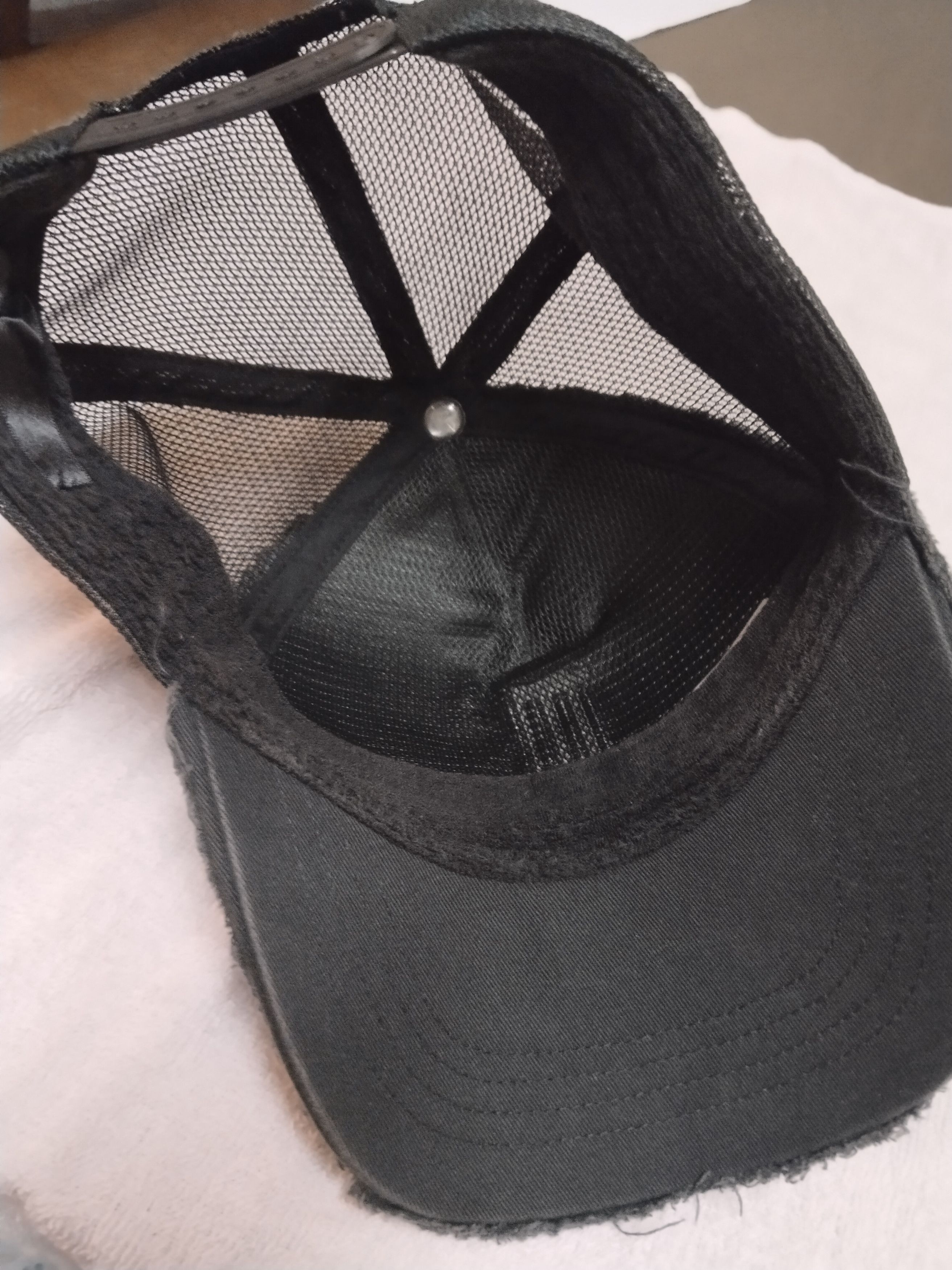 Japanese Brand YOSHINORI KOTAKE DISTRESSED TRUCKER HAT Size ONE SIZE - 4 Thumbnail