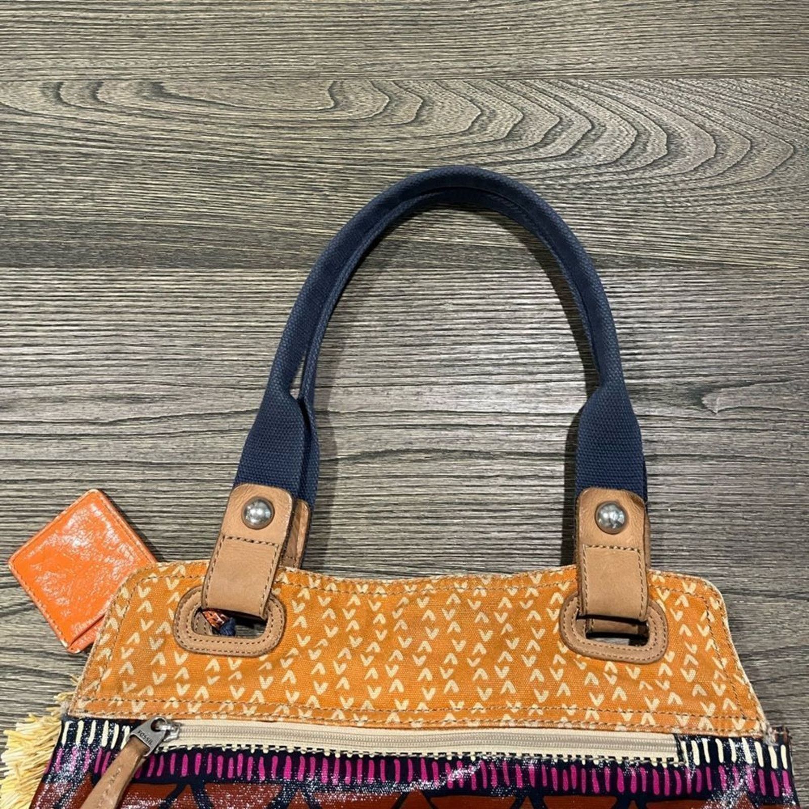 Fossil FOSSIL Coated Canvas LG Shoulder Bag Tote Floral Aztec Size ONE SIZE - 4 Thumbnail