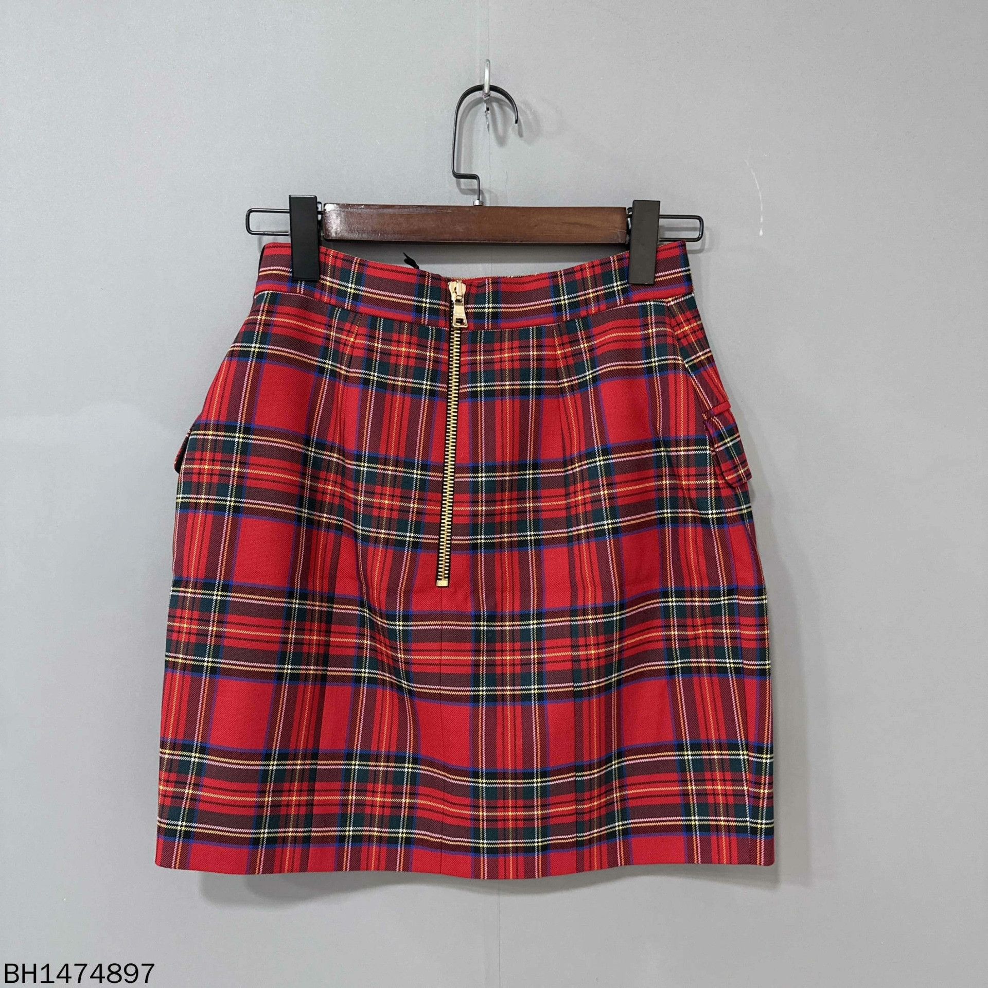Balmain Balmain Plaid Red Skirt 36 Women Size 36" / US 14 / IT 50 - 1 Thumbnail