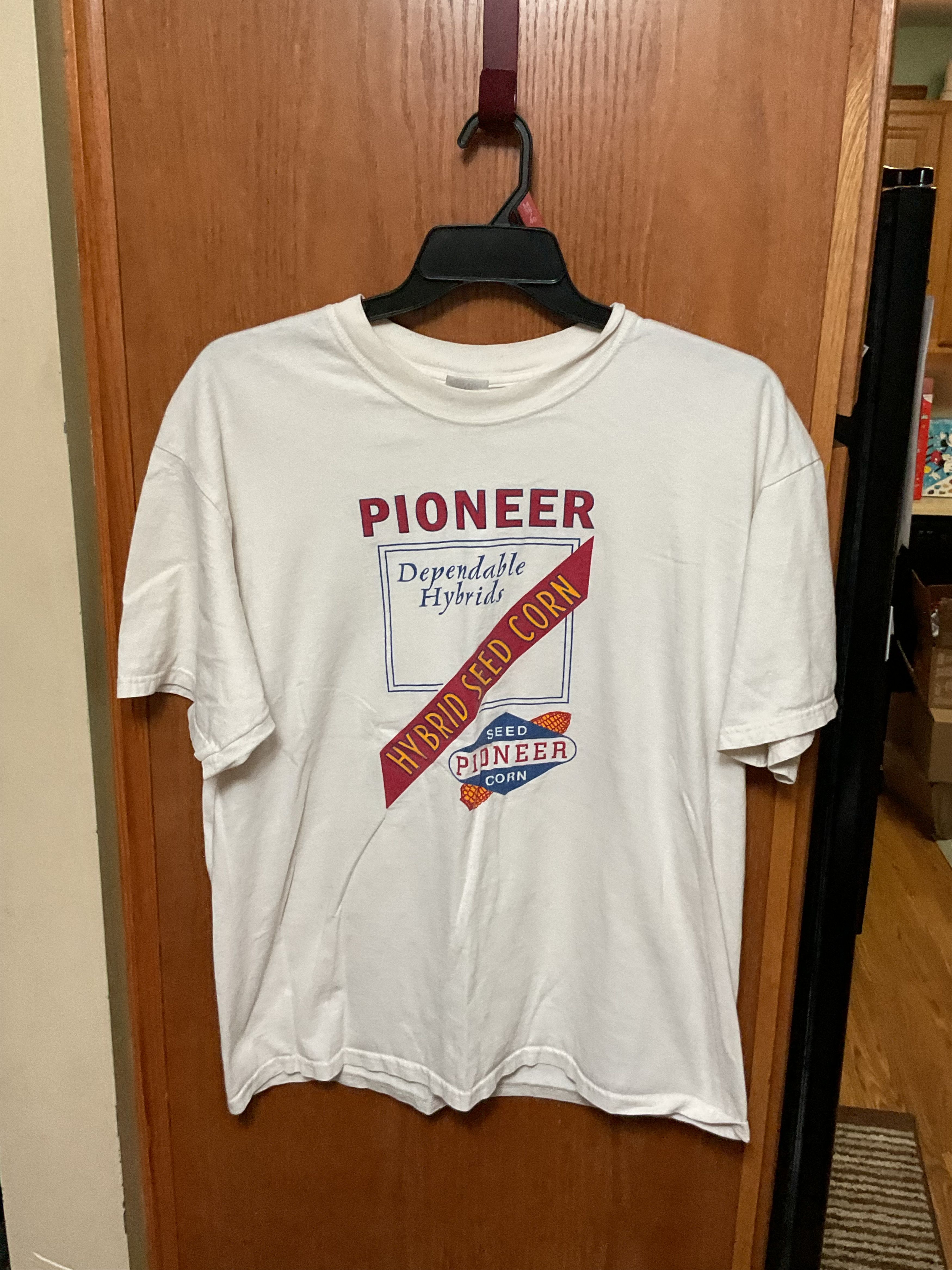 Vintage Pioneer Tshirt