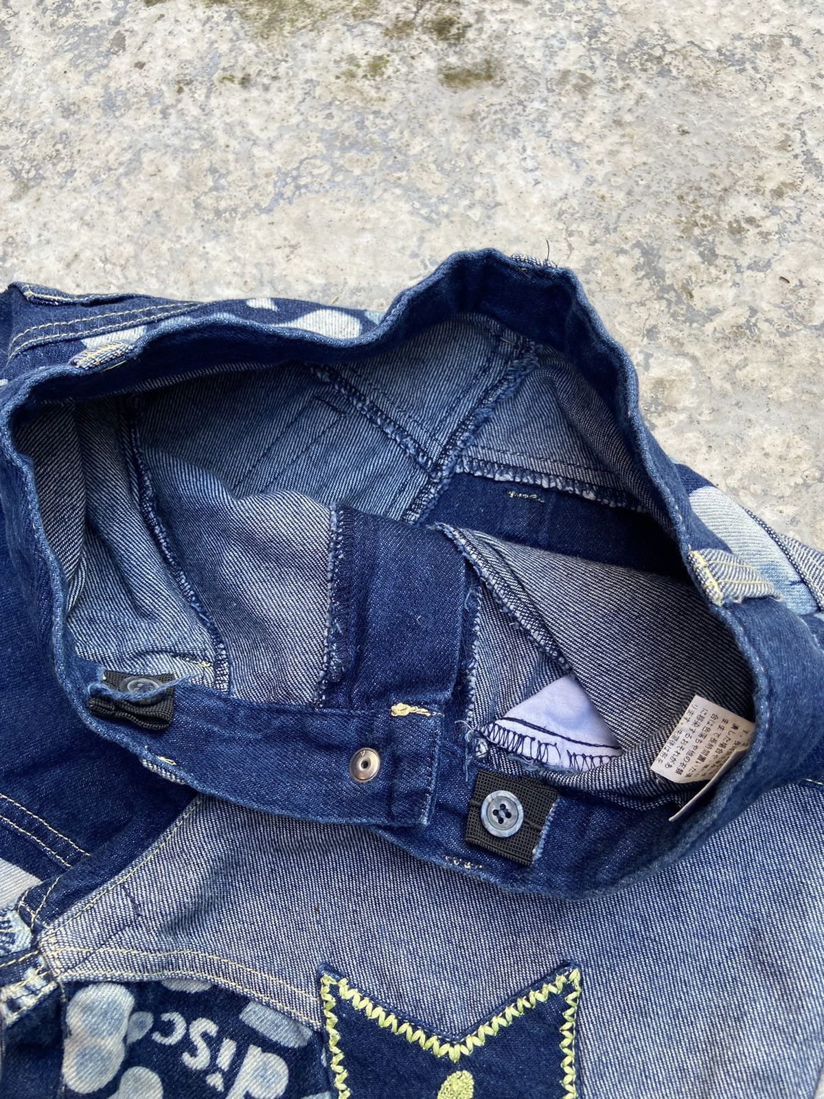 Hysteric Glamour Vtg chuchum smile denim flare boutcut Size 24" / US 00 / IT 34 - 11 Thumbnail