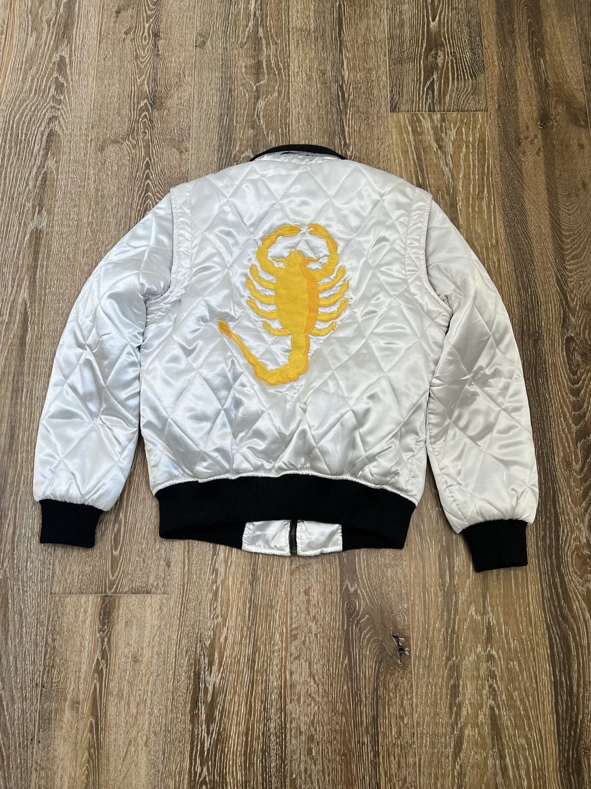 Vintage Vintage the driver ryan gosling movie scorpion bomber jacket Size US M / EU 48-50 / 2 - 1 Thumbnail