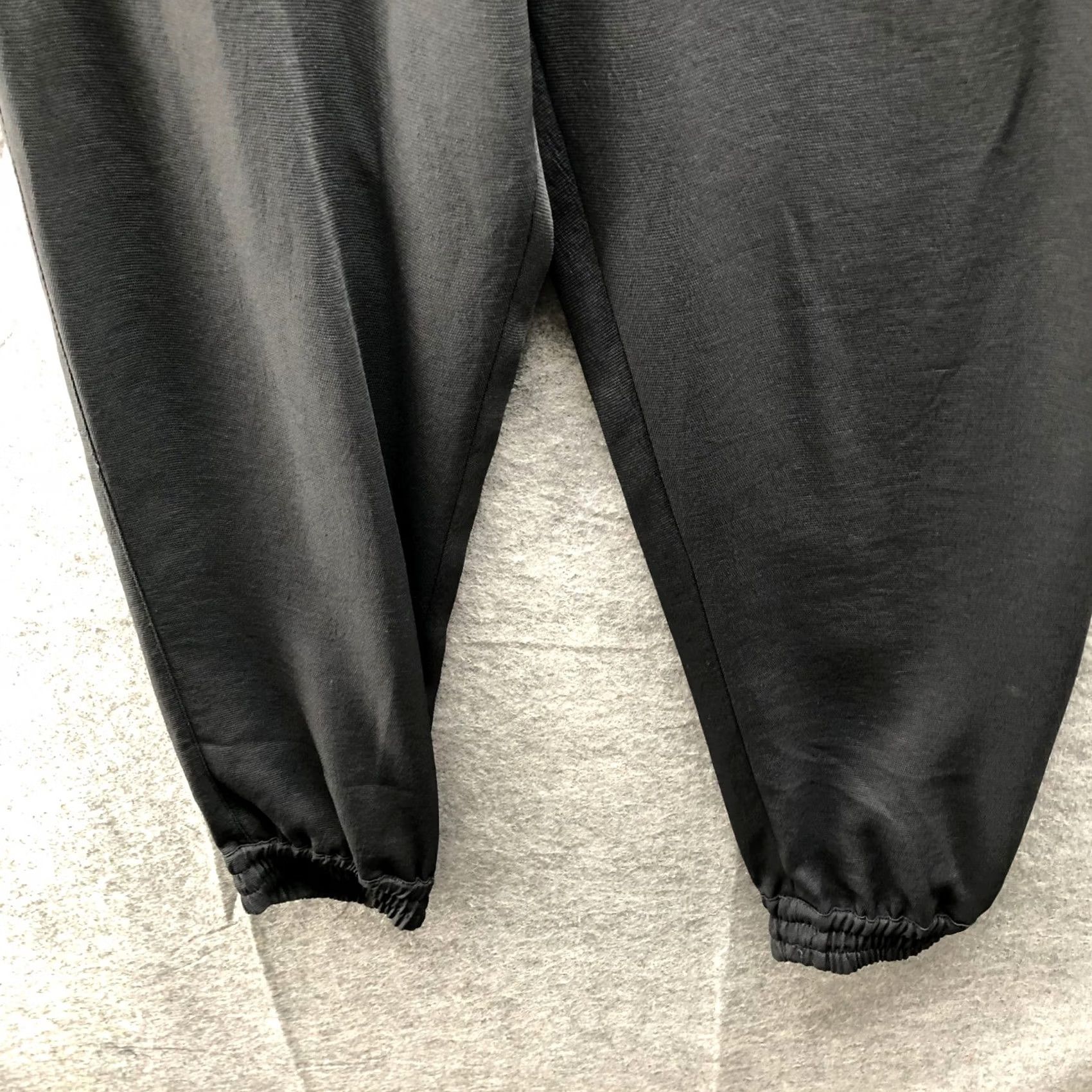 Vintage Wilfred Jogger Pants Womens S Black High Rise Relaxed Drawstring Size 28" / US 6 / IT 42 - 7 Thumbnail