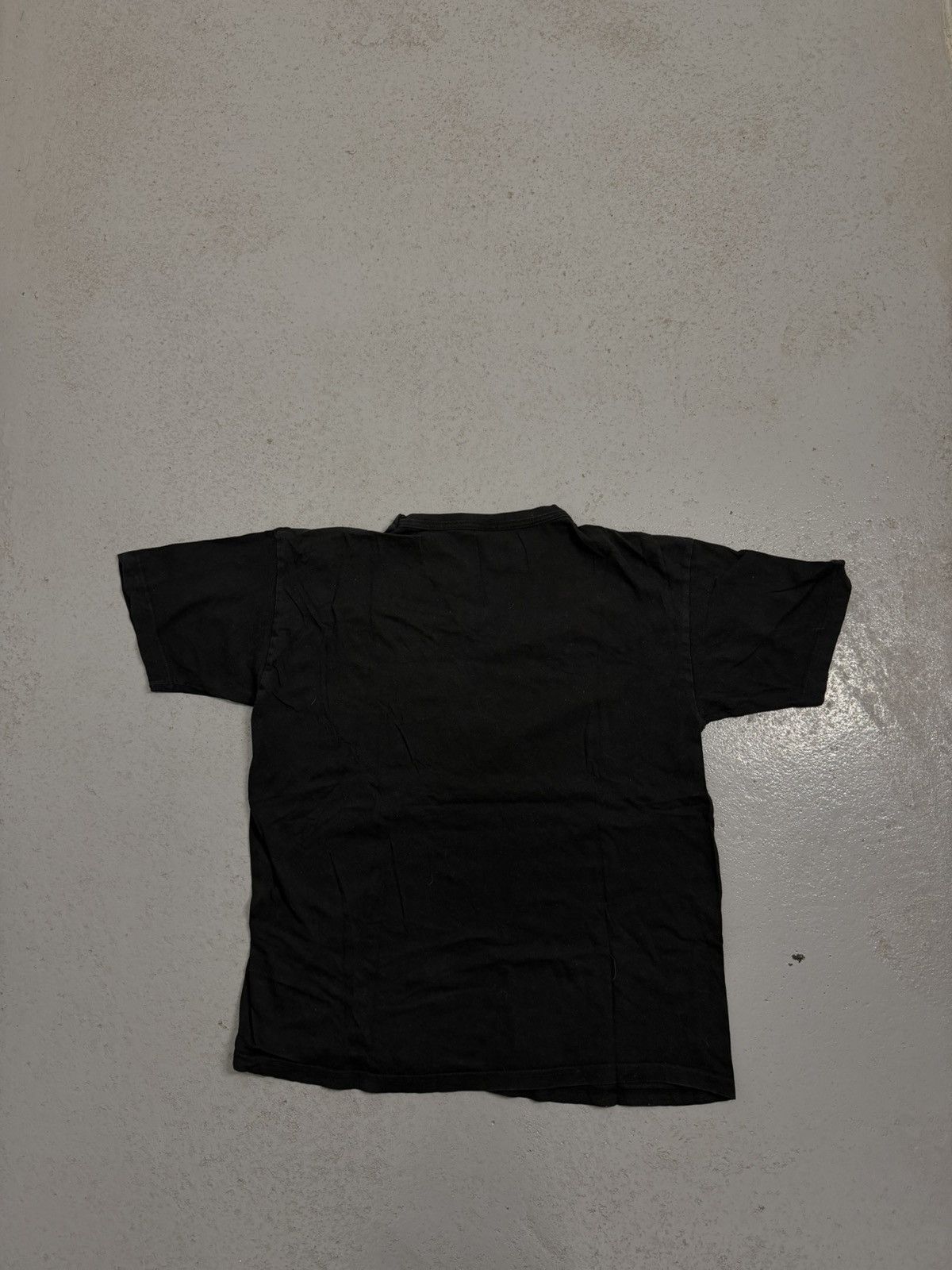 Vintage Vintage Resident Evil 2002 Spain Promo T-Shirt Size US XL / EU 56 / 4 - 9 Thumbnail