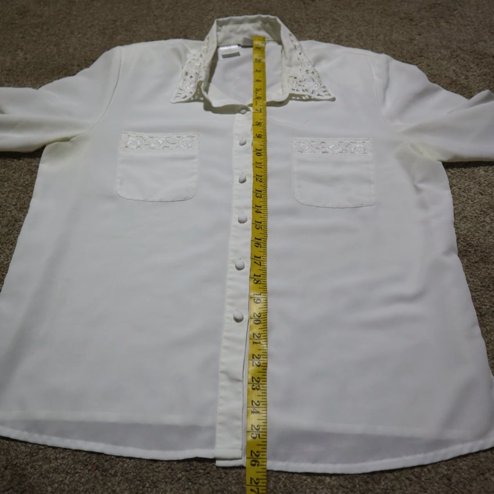 Vintage VINTAGE White Shirt Blouse Adult Women Size 12 White Lace Button Collar Long Sleeve 12 Women Vintage Classic Shirt Womens Size XL / US 12-14 / IT 48-50 - 6 Thumbnail
