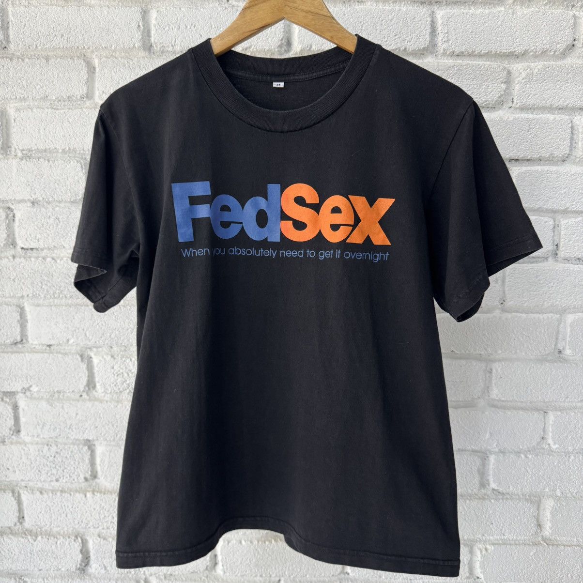 Vintage FedSex Tee Size US M / EU 48-50 / 2 - 1 Thumbnail