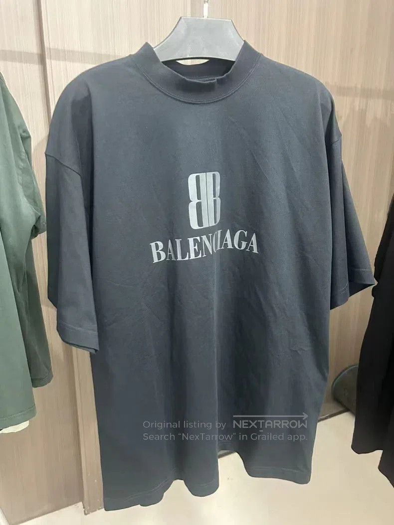 Balenciaga Balenciaga BB Letter Logo Short Sleeve T-Shirt Black Size US L / EU 52-54 / 3 - 1 Thumbnail