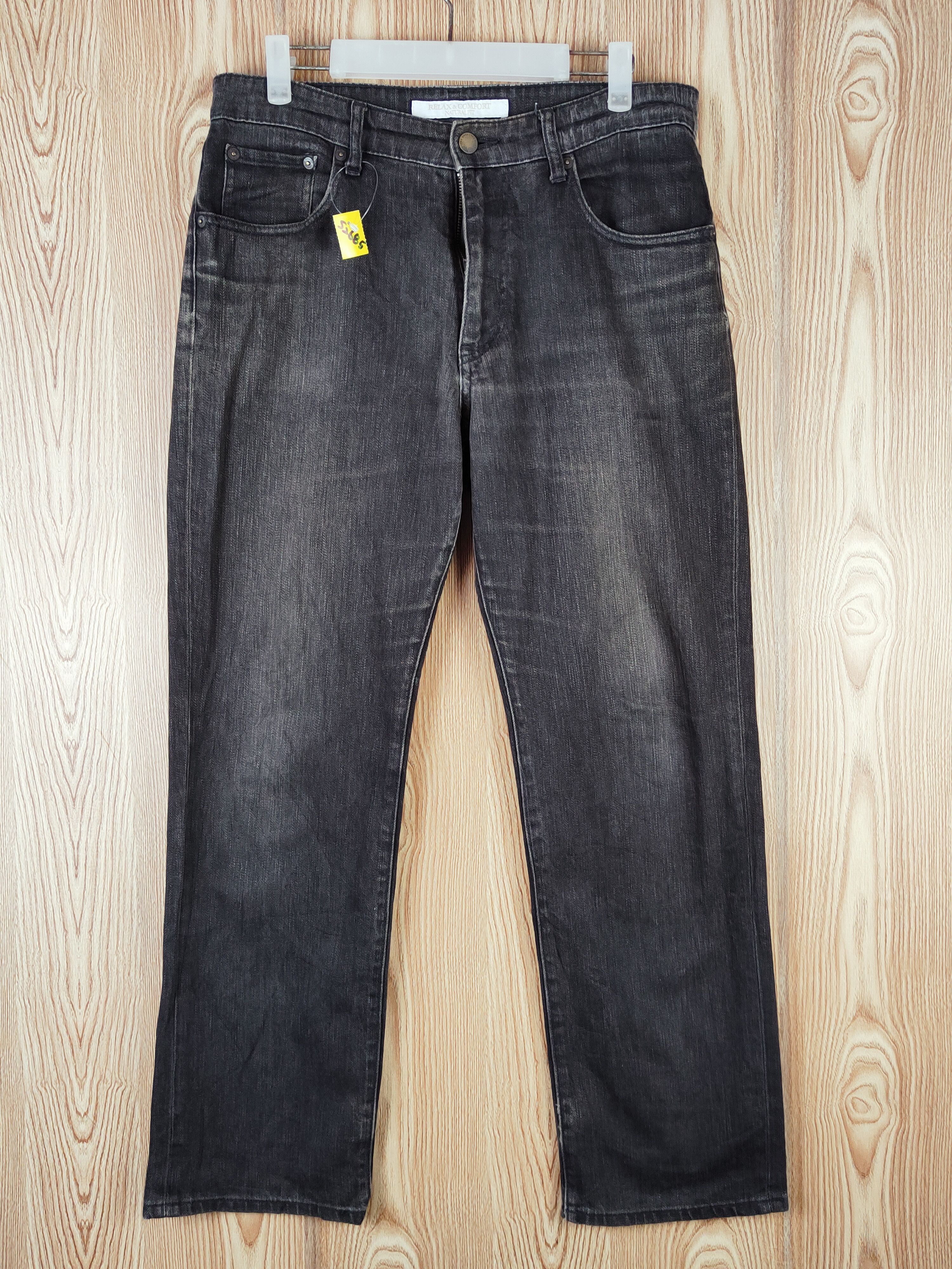Japanese Brand Uniqlo Black Distressed Ripped Jeans #2685 Size US 31 - 1 Thumbnail