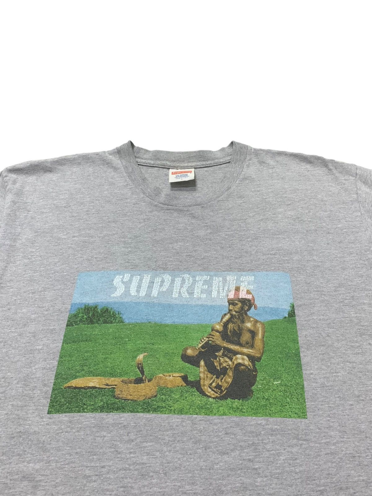 Supreme Vintage Supreme Snake Charmer Tshirt Rare Size US L / EU 52-54 / 3 - 3 Thumbnail