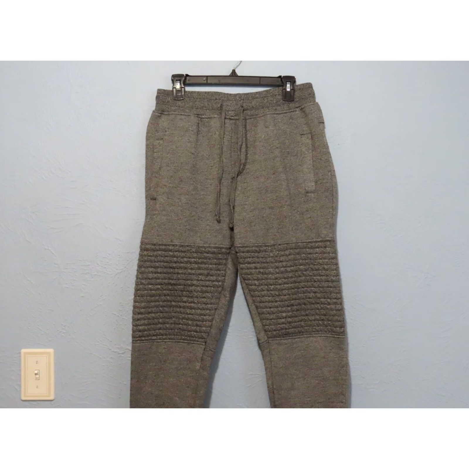 Vintage Swiss Cross Mens L Gray Sweatpants Jogger Fleece Tapered Pants Size US 33 - 3 Thumbnail