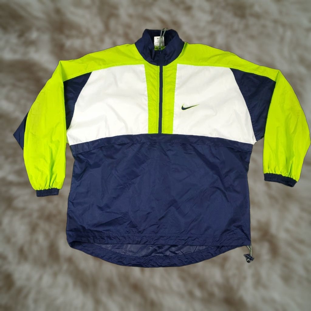 Nike VINTAGE Nike Jacket Womens M Blue Green Windbreaker Full Zip Pockets 90s Style, Regular Fit, Solid Pattern, Nylon Outer Shell, Nike, Jacket Size M / US 6-8 / IT 42-44 - 1 Thumbnail