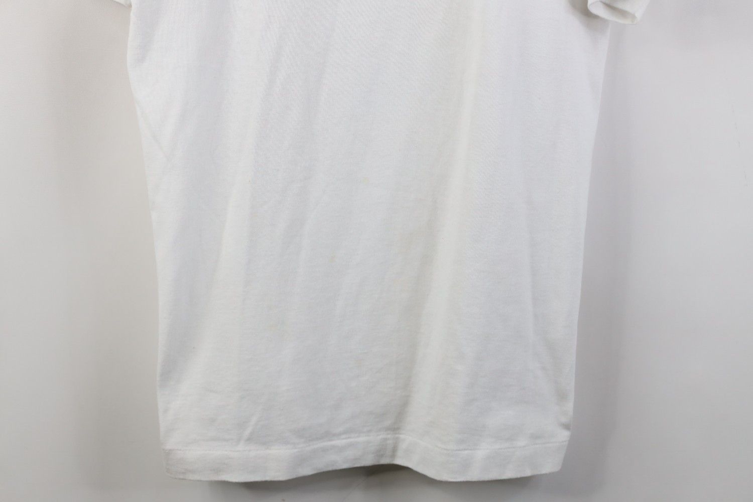 Vintage Vintage 80s 90s Tanqueray Sterling Vodka T-Shirt White USA Size US L / EU 52-54 / 3 - 3 Thumbnail