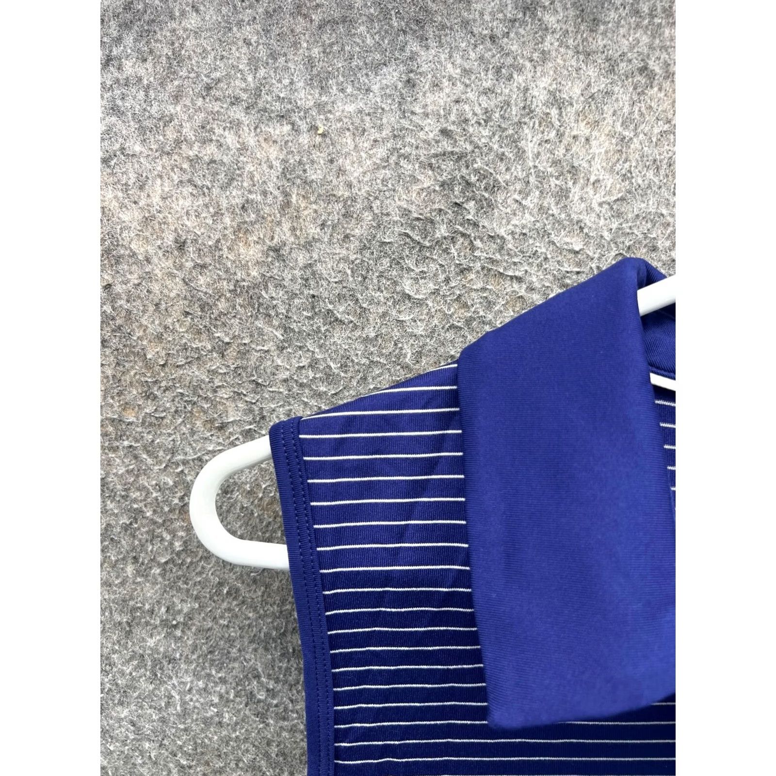 Under Armour Under Armour Polo Shirt Womens XL Blue Stripe HeatGear Sleeveless Golf Top Size XL / US 12-14 / IT 48-50 - 6 Thumbnail