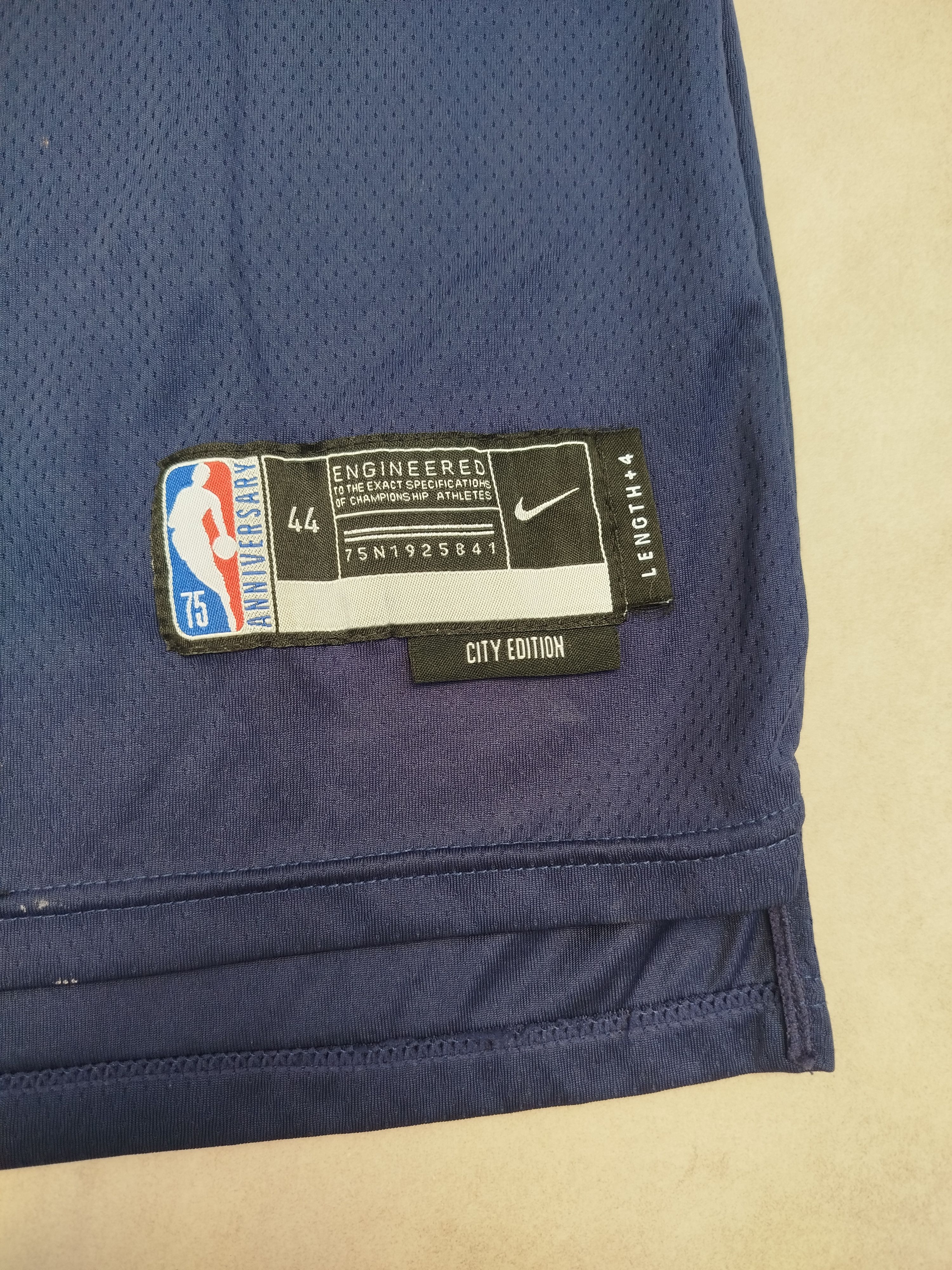NBA Ja Morant Memphis grizzlies NBA jersey special édition Size US S / EU 44-46 / 1 - 2 Thumbnail