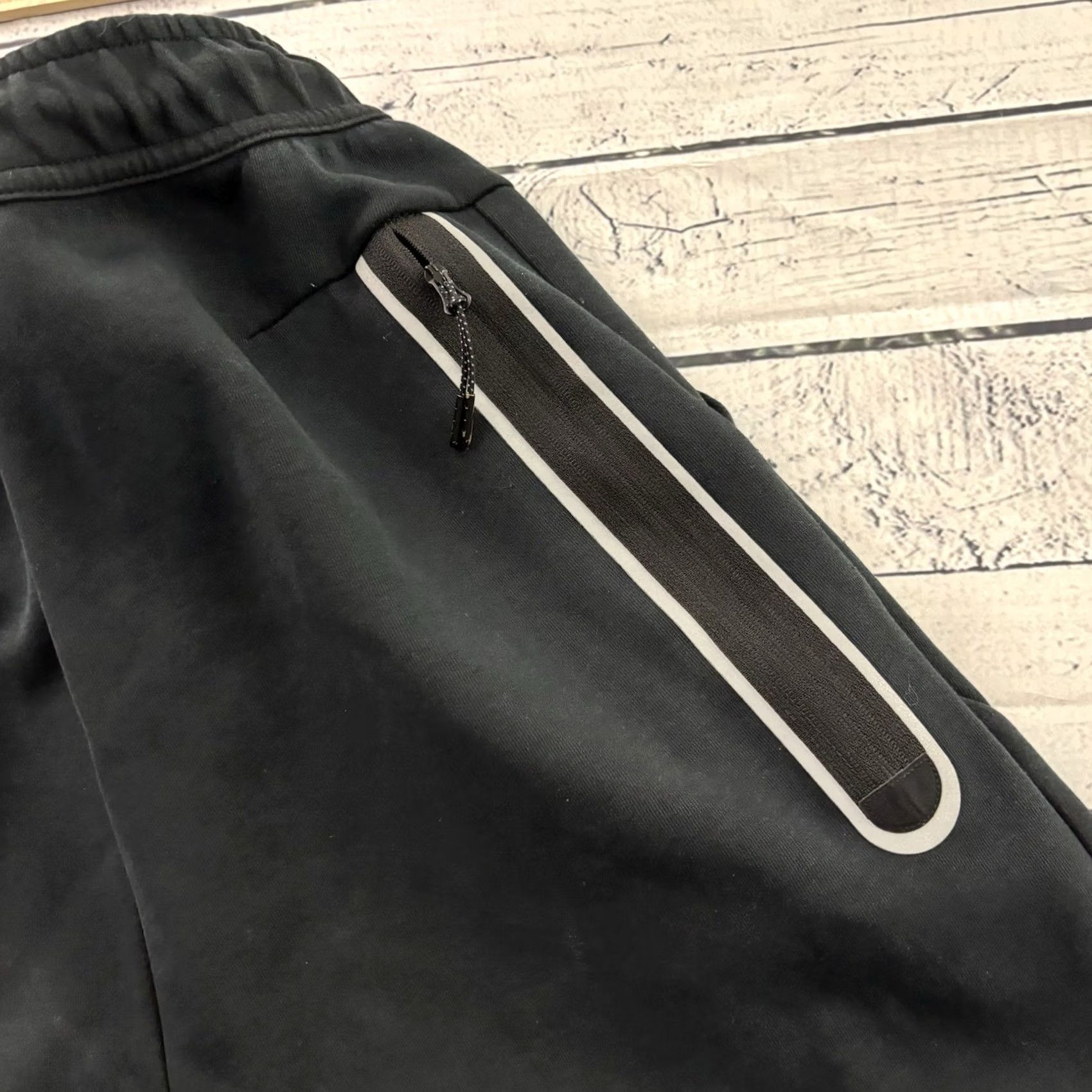 Nike Nike Tech Sweatpants Men L Black Size US 33 - 6 Thumbnail
