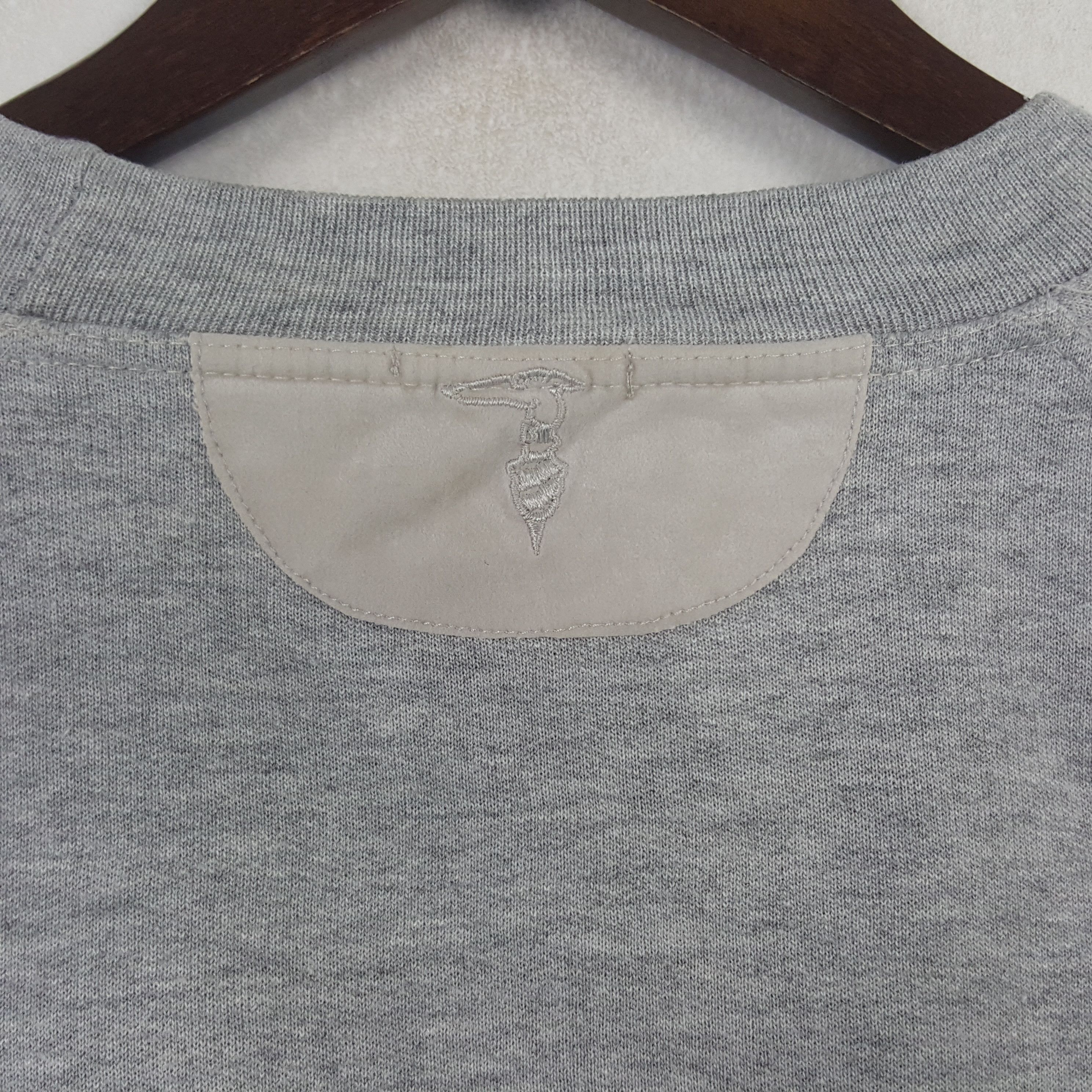 Trussardi × Vintage Vintage Trussardi Embroidery Logo Sweatshirt Size US L / EU 52-54 / 3 - 4 Thumbnail
