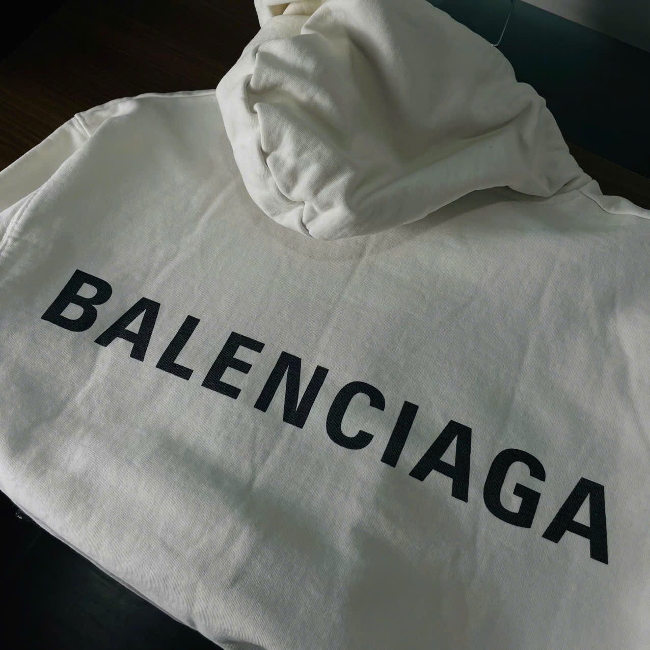 Balenciaga HOODIE BALENCIAGA Size US M / EU 48-50 / 2 - 8 Thumbnail