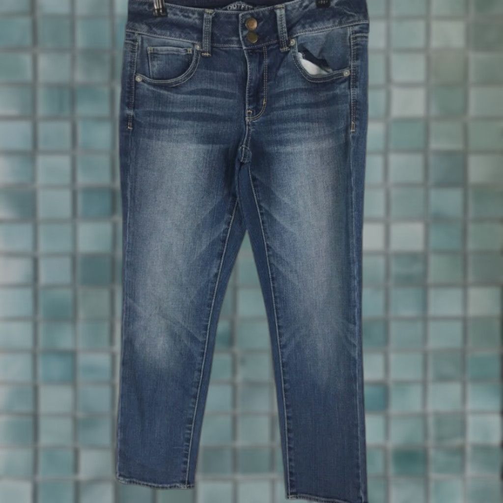 American Eagle Outfitters American Eagle Outfitters Womens Jeans Artist Crop Blue Medium Wash Stretch 2 R Size 28" / US 6 / IT 42 - 1 Thumbnail