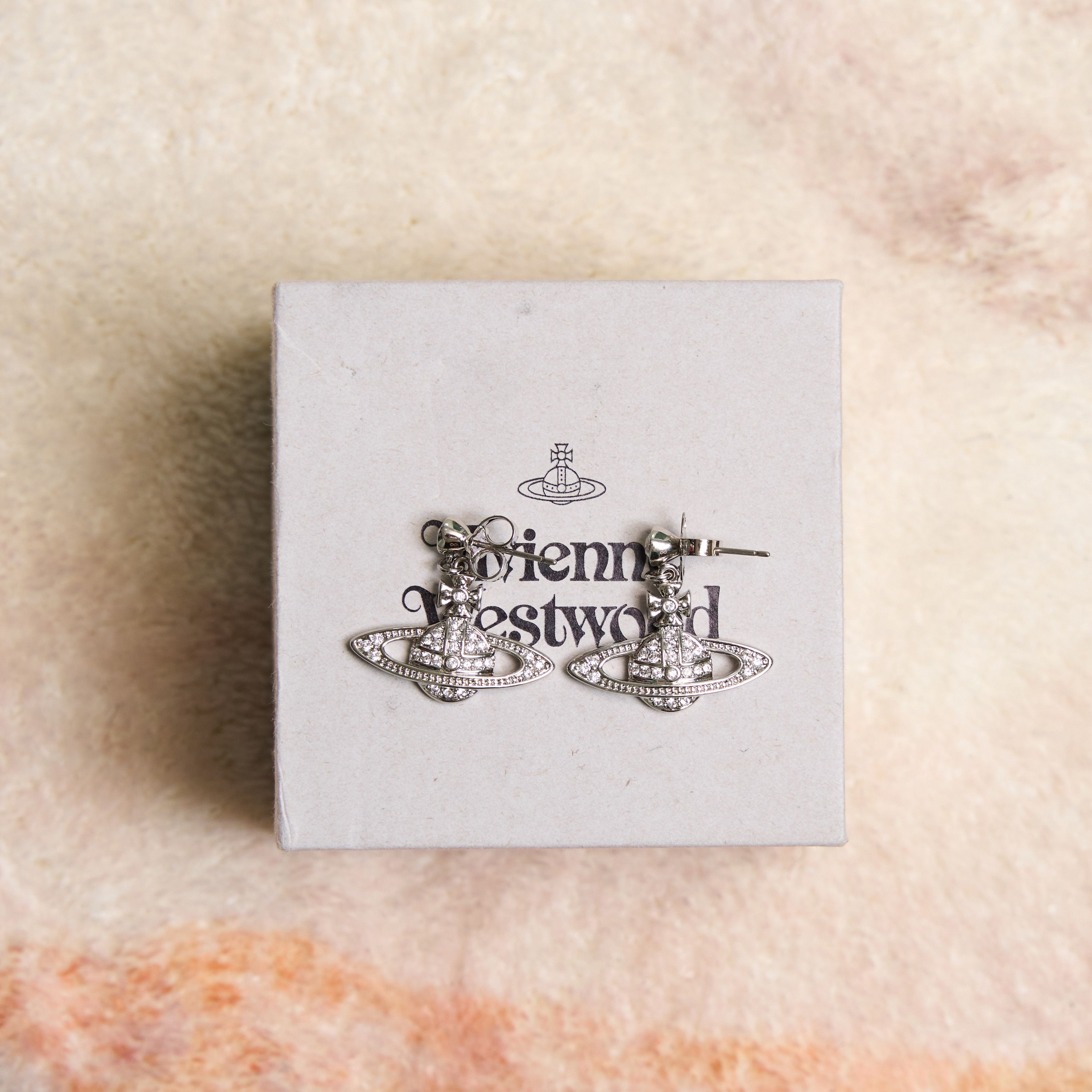 Vivienne Westwood VIVIENNE WESTWOOD Mini Bas Relief Earrings Size ONE SIZE - 1 Thumbnail